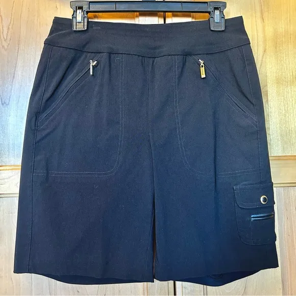 2 Pairs of Jamie Sadock Women’s Golf Shorts Sz 8 Khaki Tan &amp; Black NWOT