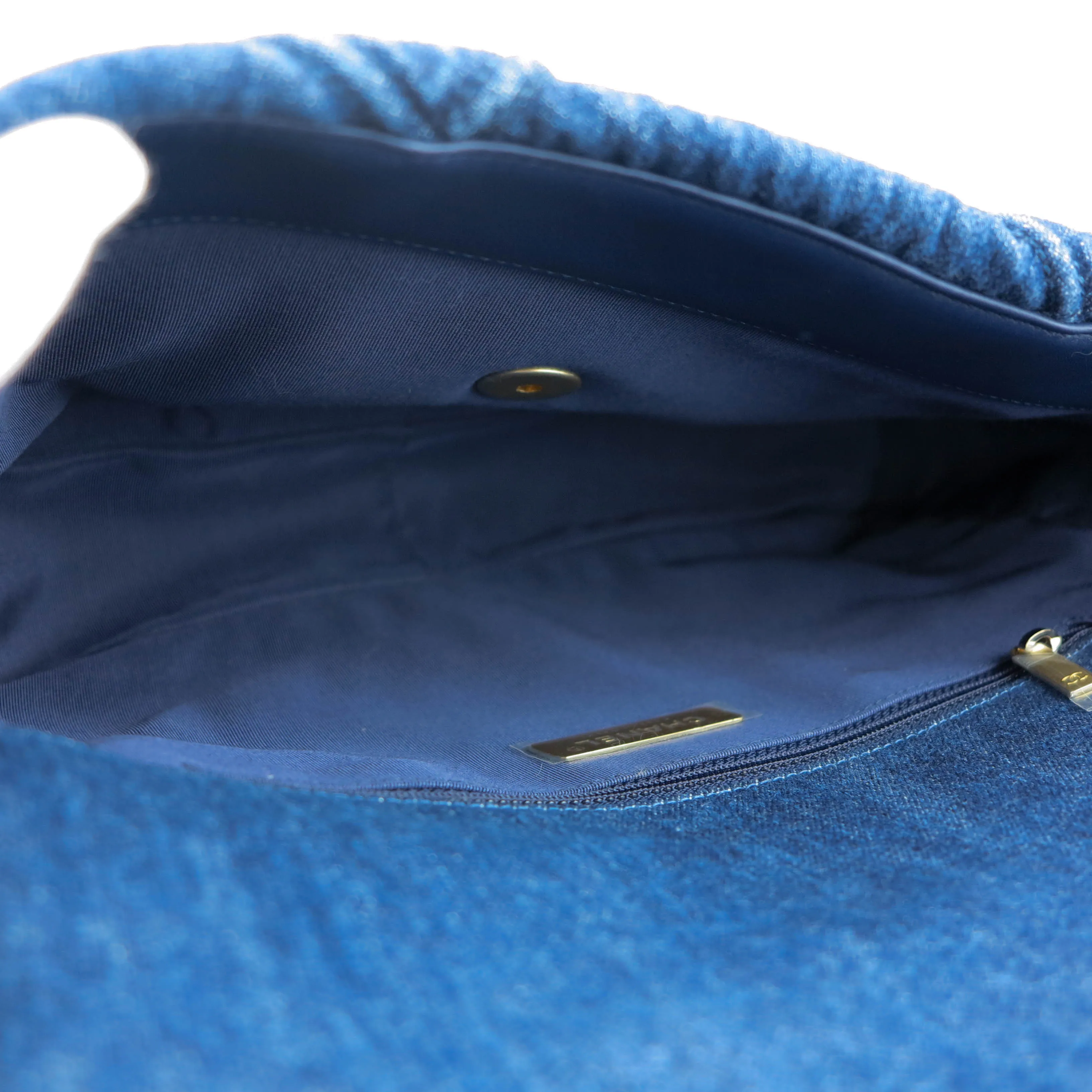 CHANEL 19 Medium Flap Bag in Denim