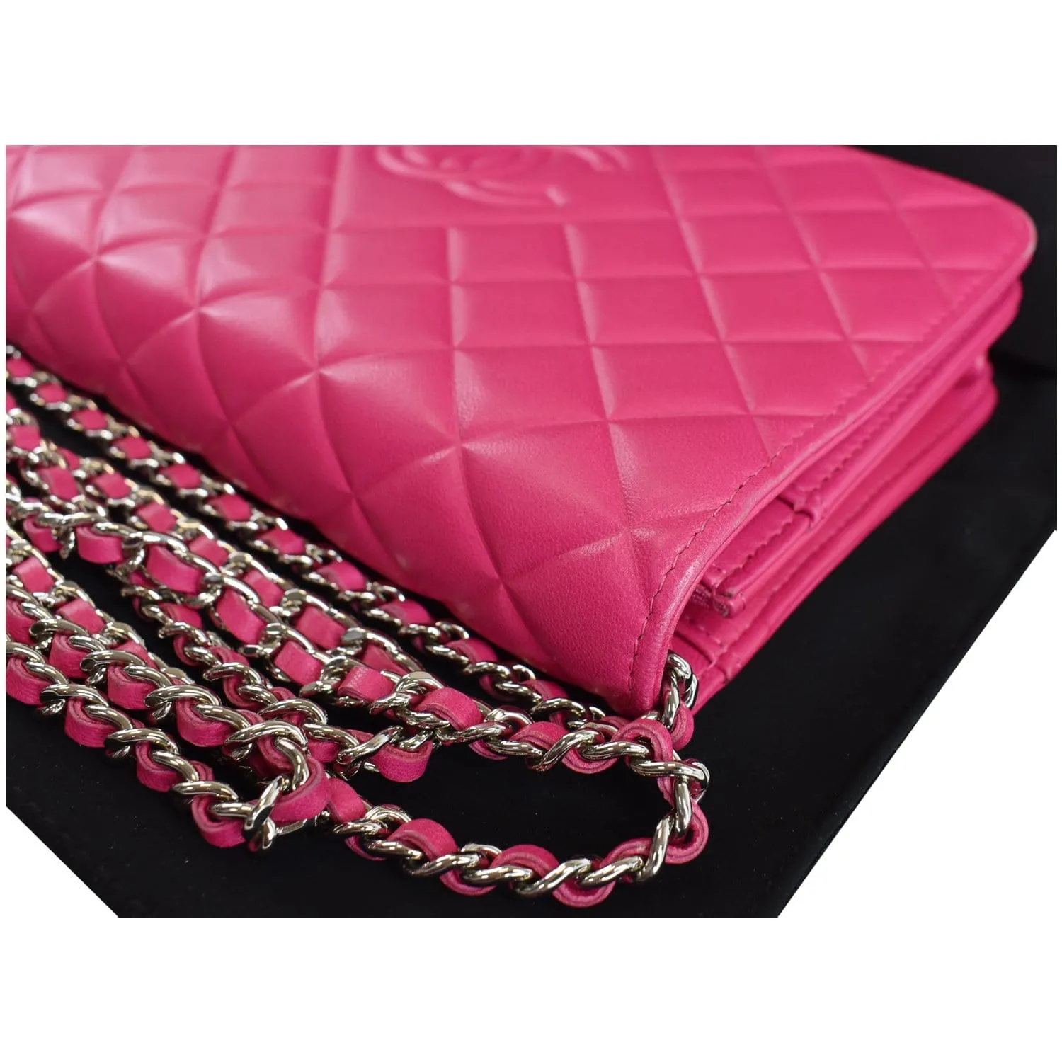 CHANEL Quilted Diamond CC Wallet On Chain WOC Crossbody Bag Fuchsia