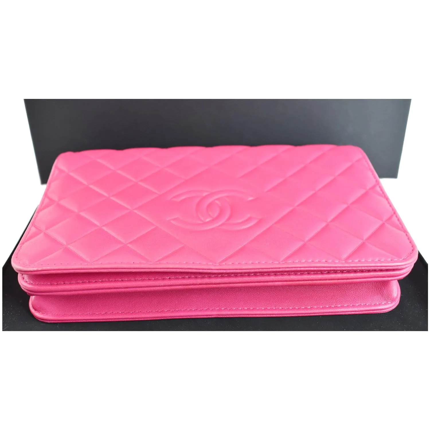 CHANEL Quilted Diamond CC Wallet On Chain WOC Crossbody Bag Fuchsia