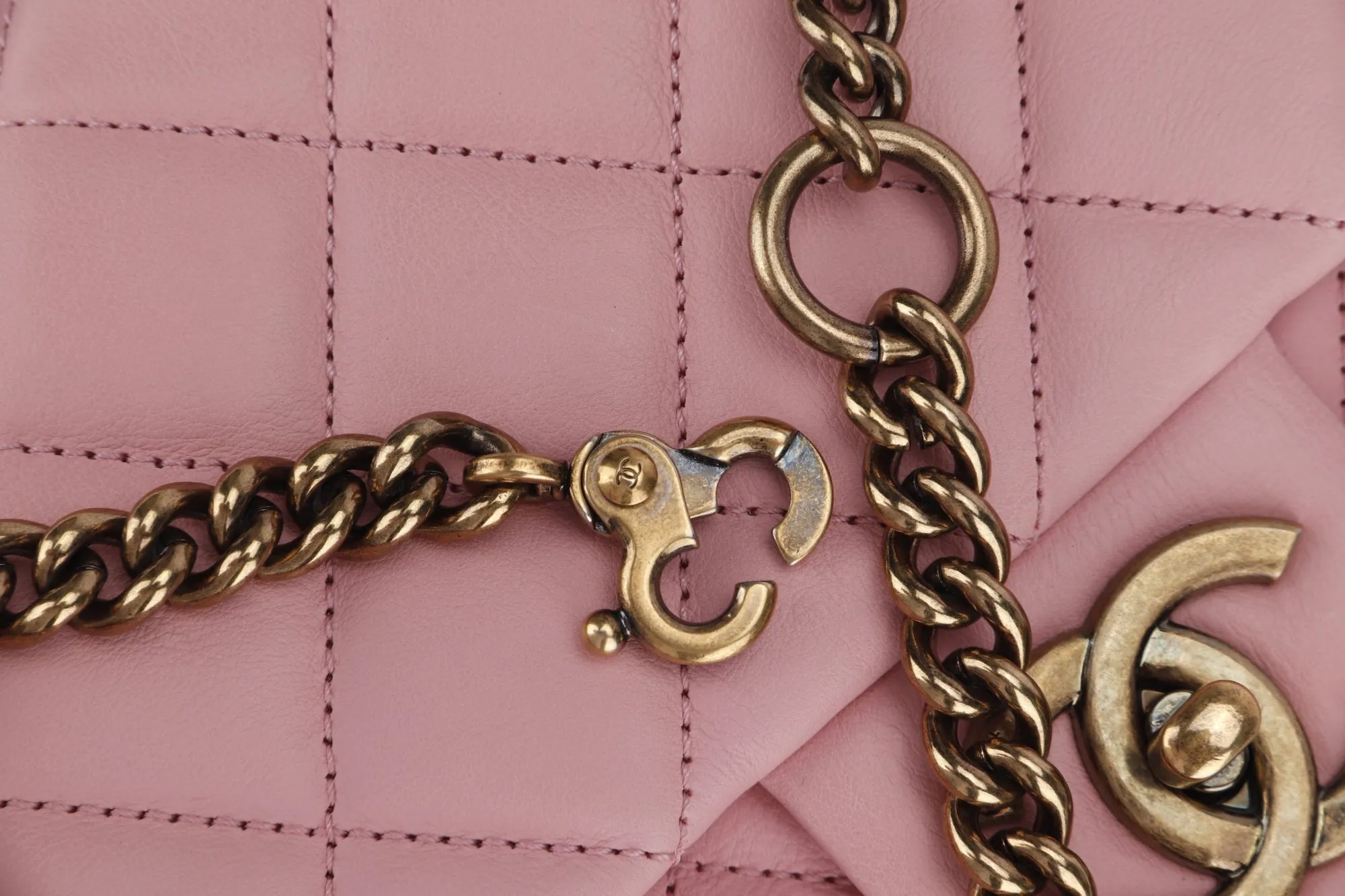 Chanel Quilted Pink Calf Leather Zippy Compartment Shoulder Bag (1875xxxx) width 28cm, Gold Chain, with Card & Dust Cover