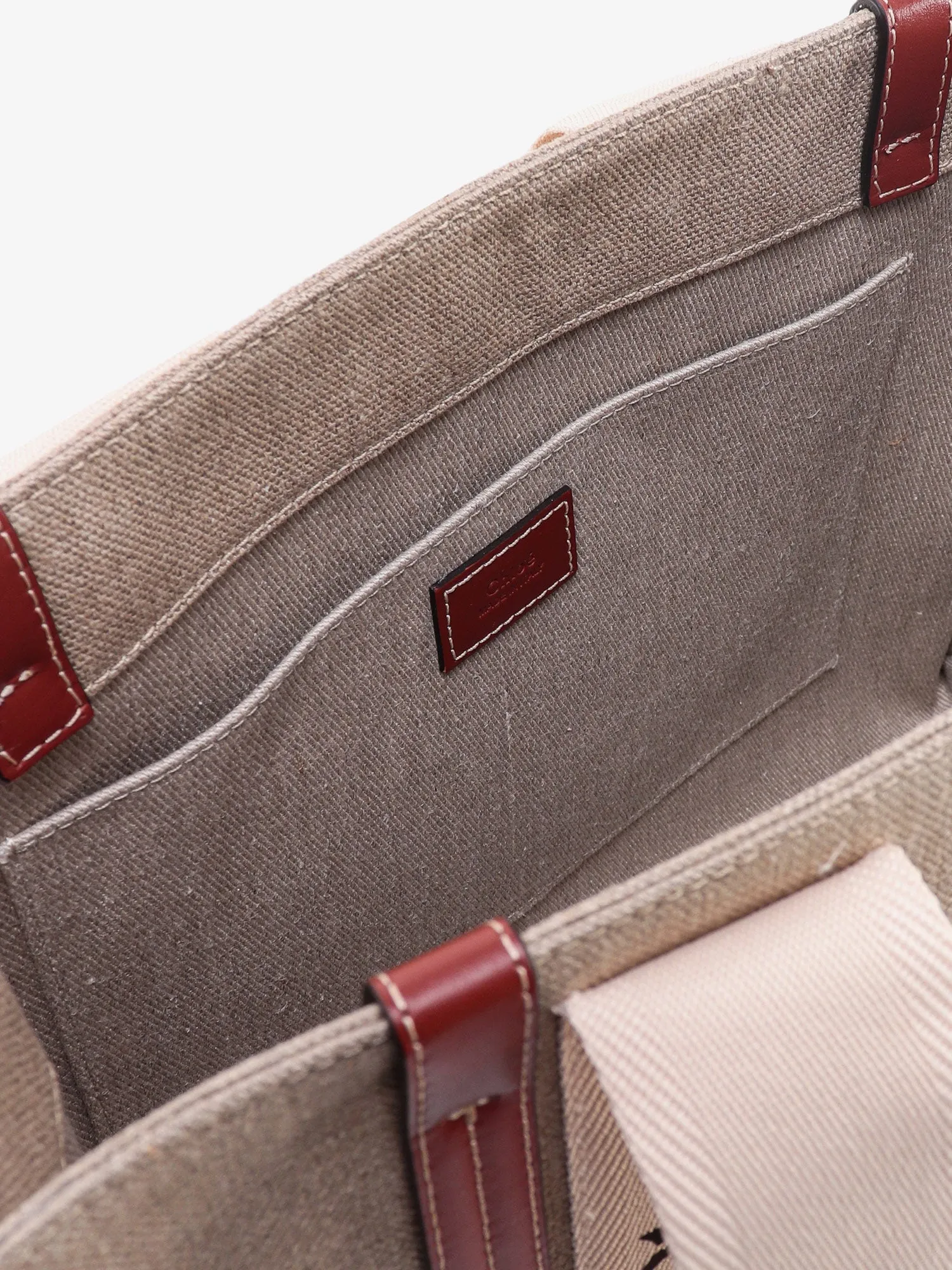 Chloe' Linen Shoulder Bag With Logo Print.This Bag Is Made With Lower Environmental Impact Material