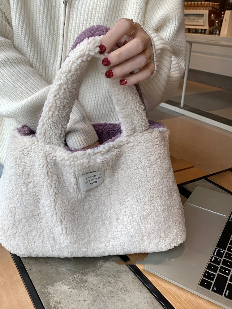 Cute And Versatile Niche Handbags Are Available On Both Sides