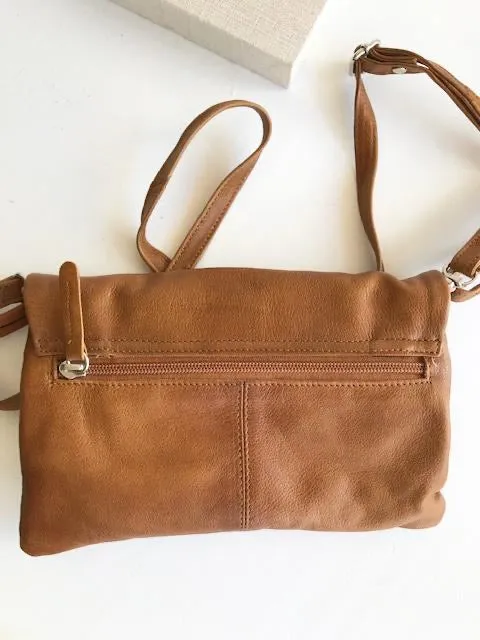 DUSKY ROBIN: LUCIE CLUTCH/BAGS