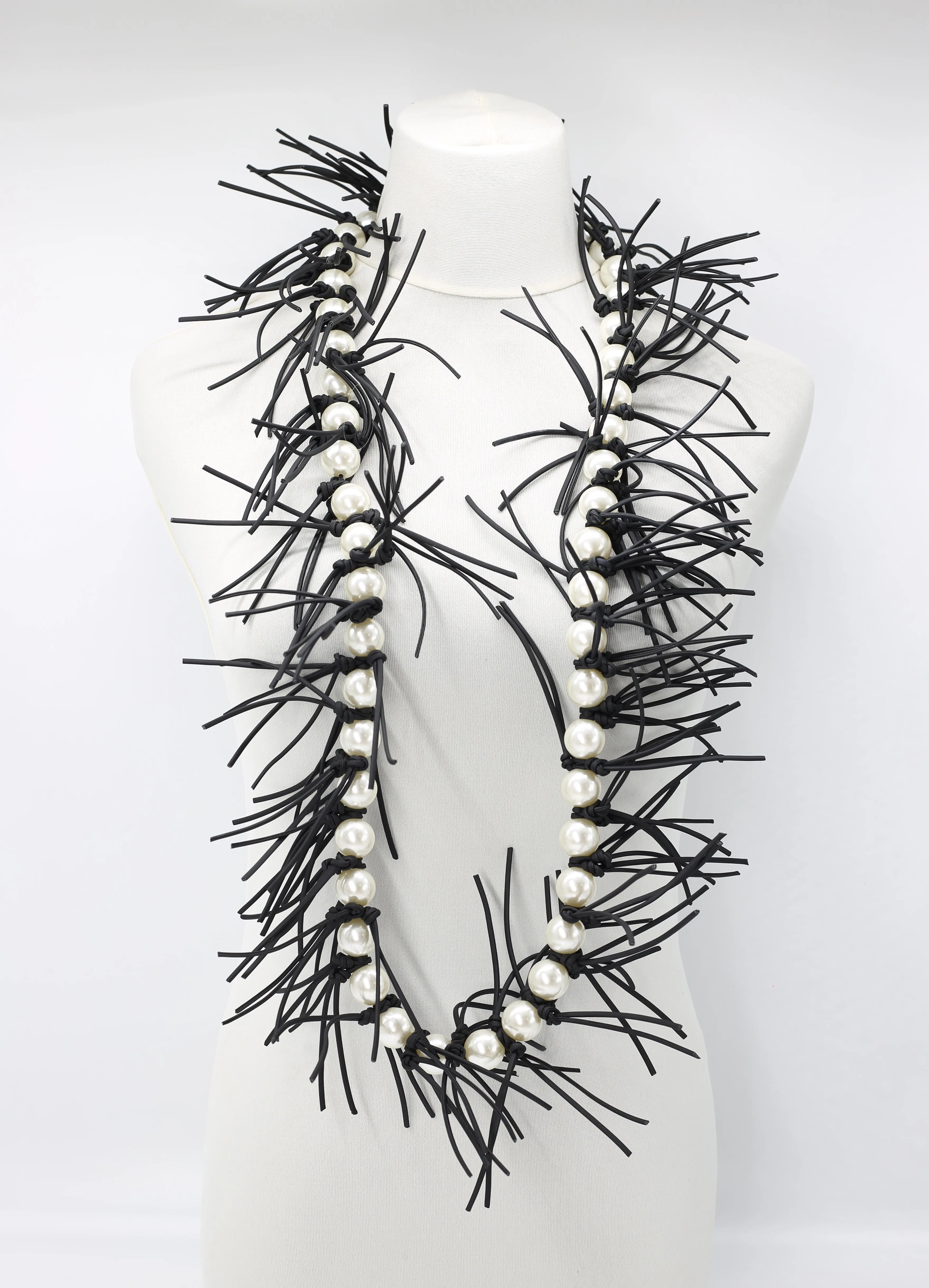 Faux Pearl with Leatherette Spikes Necklace & Bracelet Set - White