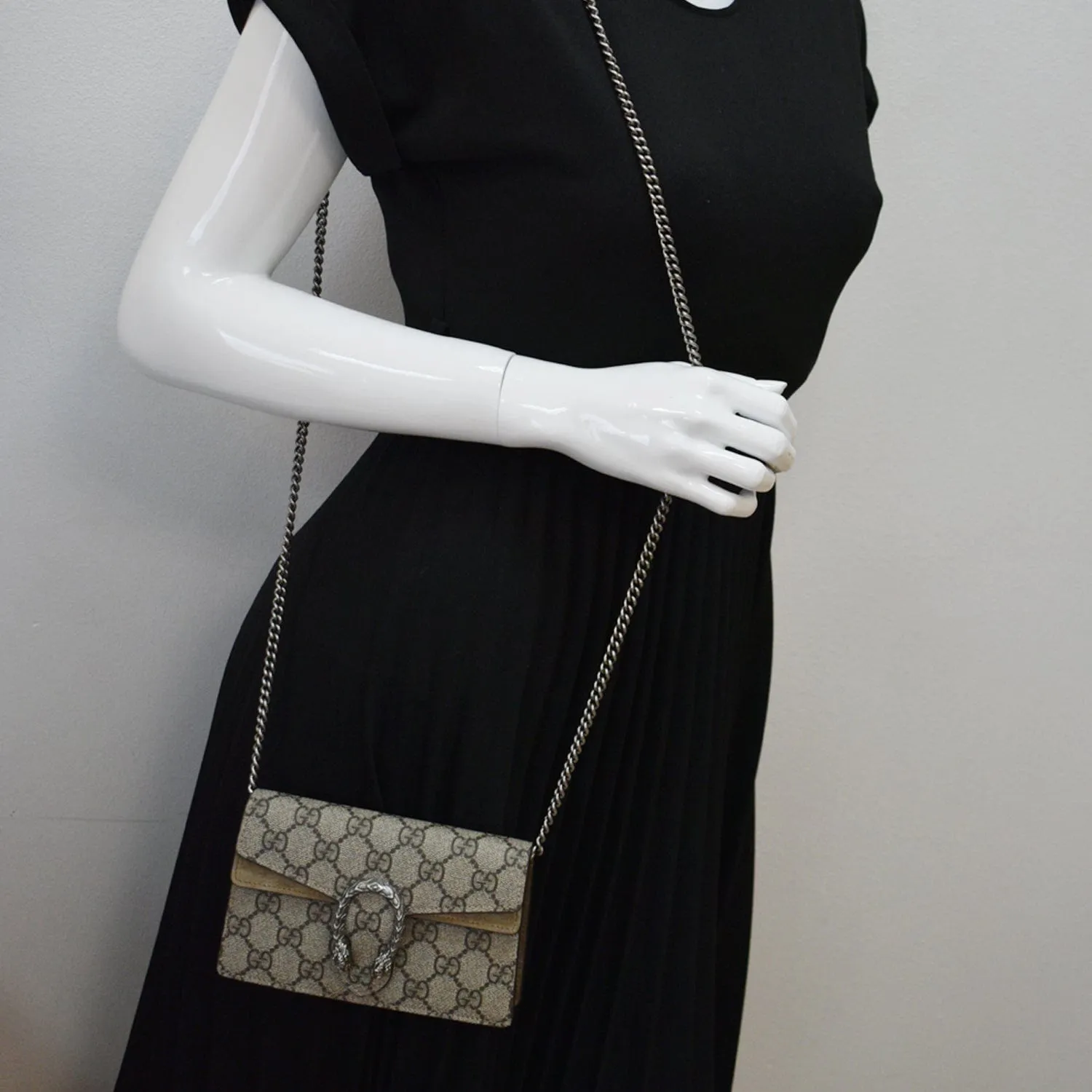 GUCCI Dionysus Super Mini GG Supreme Canvas Crossbody Bag Taupe 476432