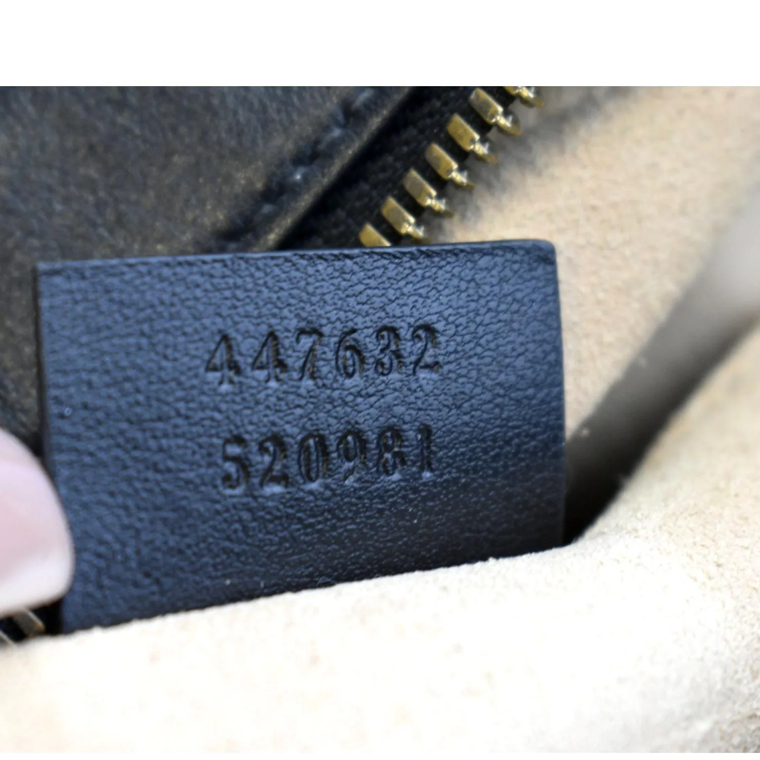 GUCCI GG Marmont Small Matelasse Leather Crossbody Bag Black 447632
