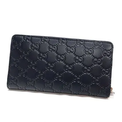 Gucci Signature Zip Around Wallet in Blue