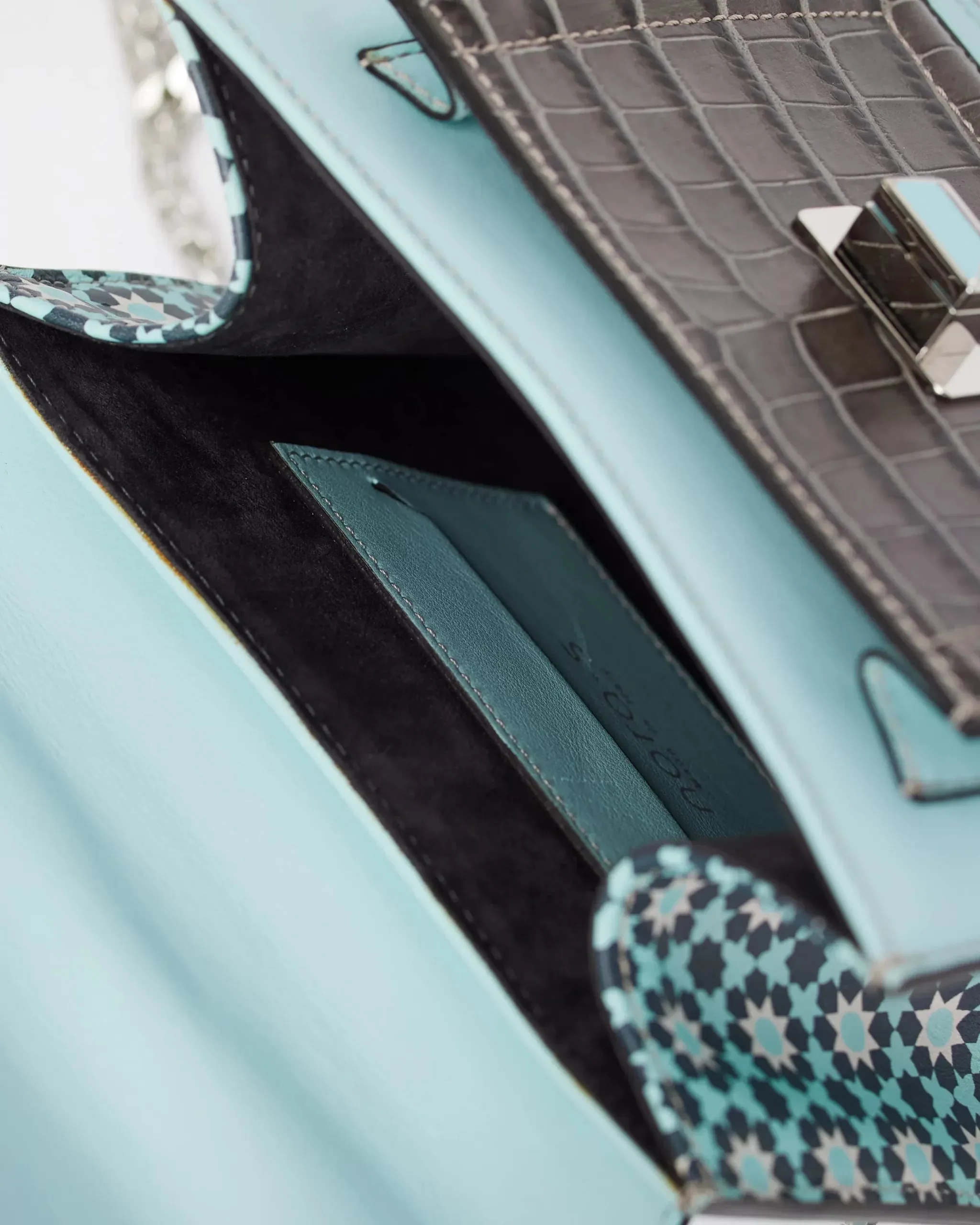 Hasna Green Turquoise Limited Edition