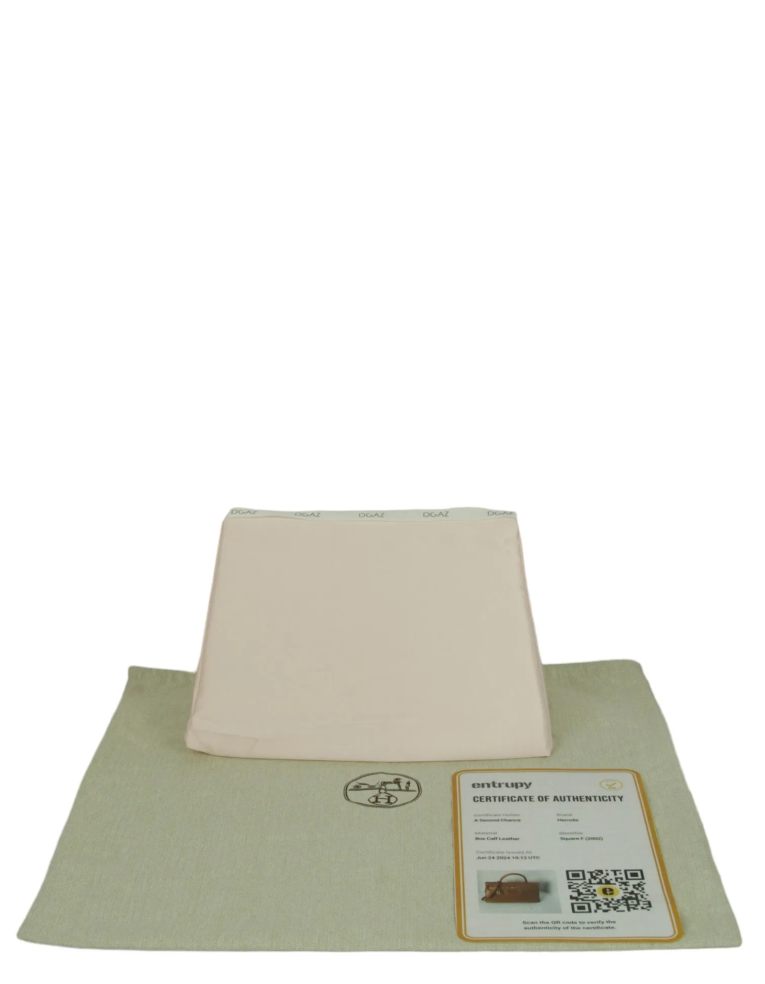 Hermes Tan Box Leather 35cm Kelly Bag GHW