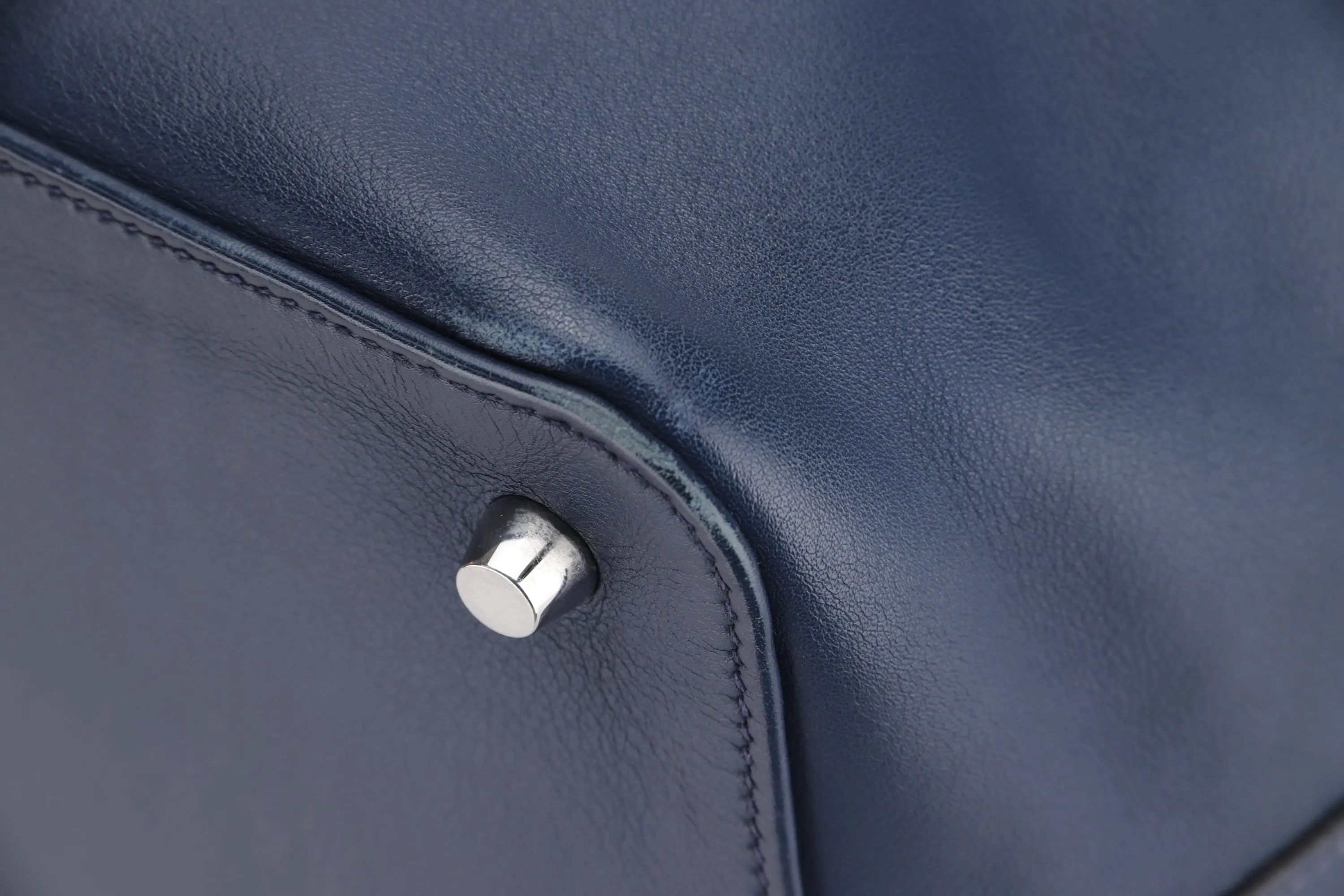 HERMES TOOLBOX 2 WAY SHOULDER BAG 26 (STAMP N SQUARE) EVERCOLOR LEATHER & SWIFT LEATHER, SILVER HARDWARE, WITH LOCK, KEYS & STRAP, NO DUST COVER