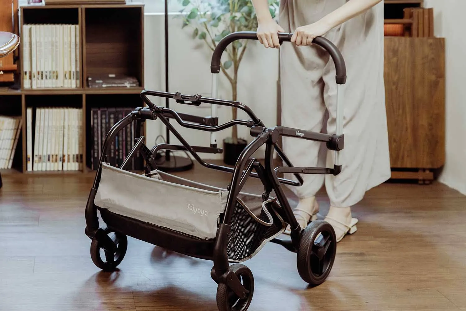 Ibiyaya - IBIYAYA InstaCollapse Detachable Dog Stroller