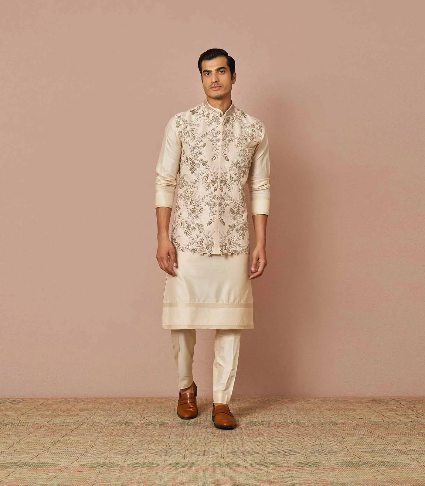 IVORY DALIUS RASWILK EMBROIDERED BANDI KURTA SET