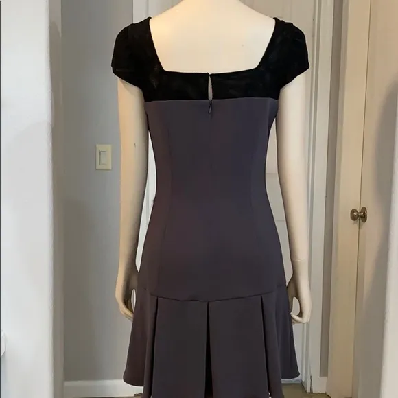 Jay Godfrey cap sleeves grey/black mesh detail dress size 4, NWOT