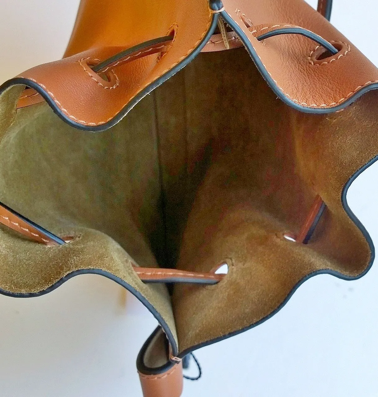 Loewe Horseshoe Small Handbag in Tan Brown New with Tags Bag