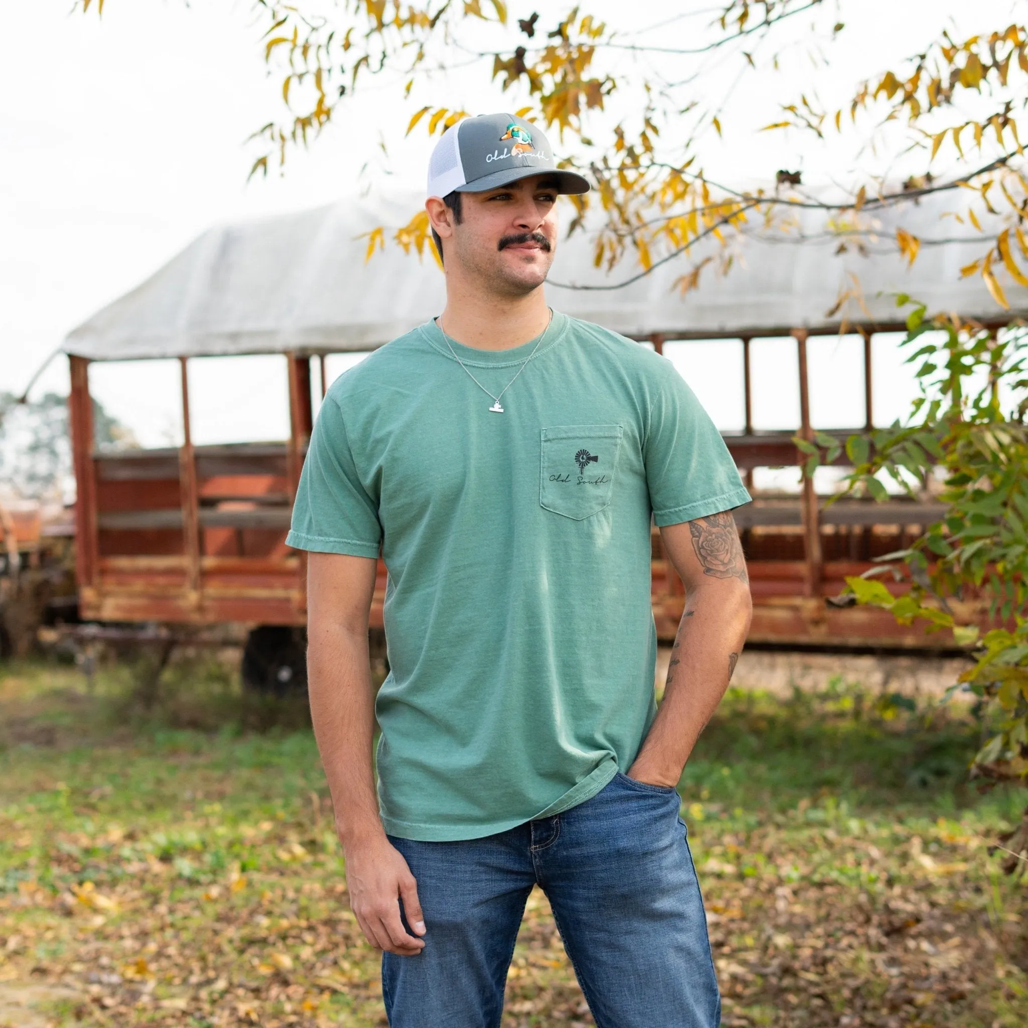 Logo Flag - Short Sleeve