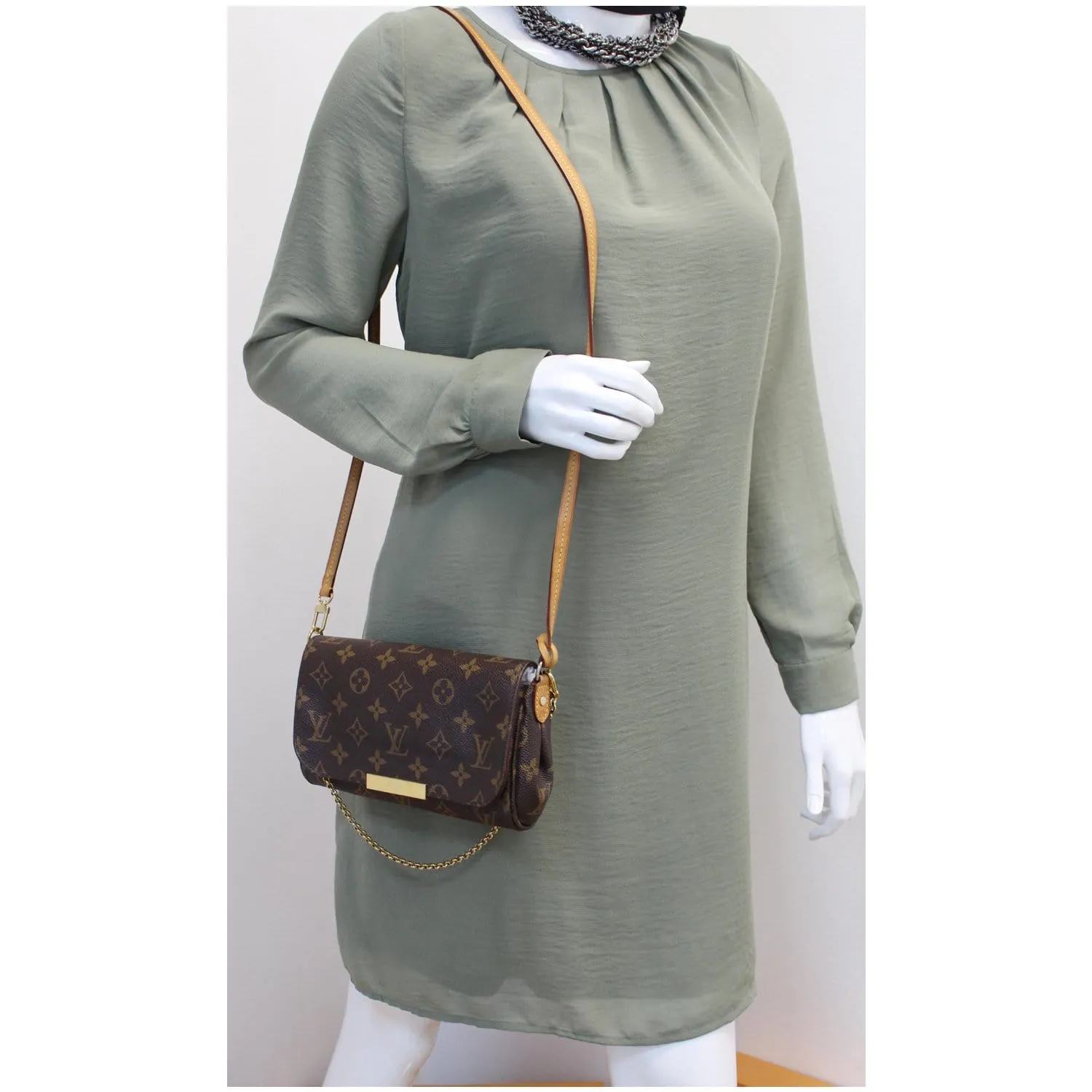 LOUIS VUITTON Favorite PM Monogram Canvas Crossbody Bag Brown