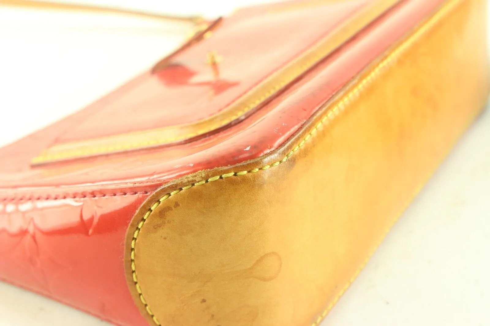 Louis Vuitton Mallory Pochette Accessories with Shoulder Strap 7LK913K