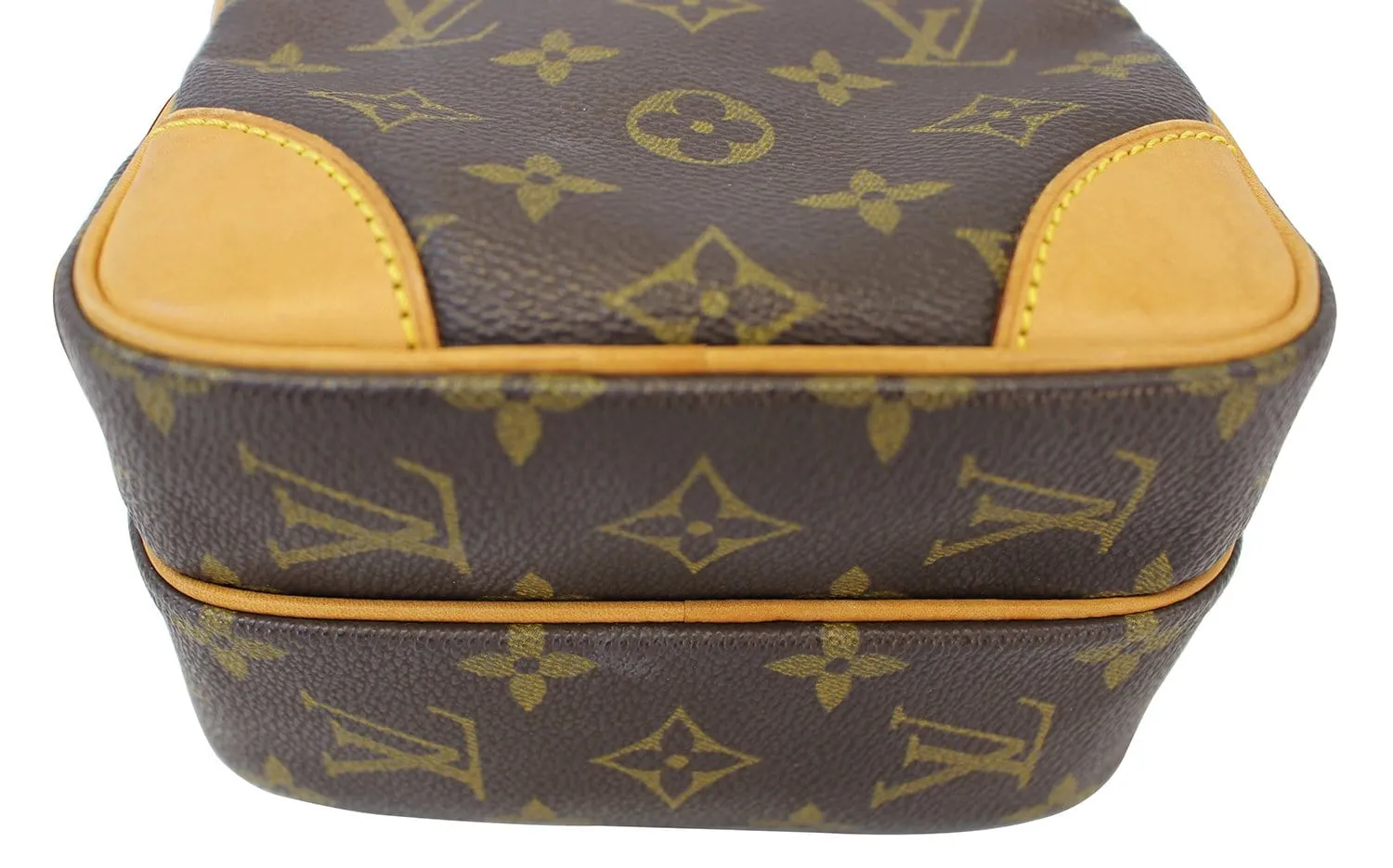 LOUIS VUITTON Monogram Amazone Shoulder Bag