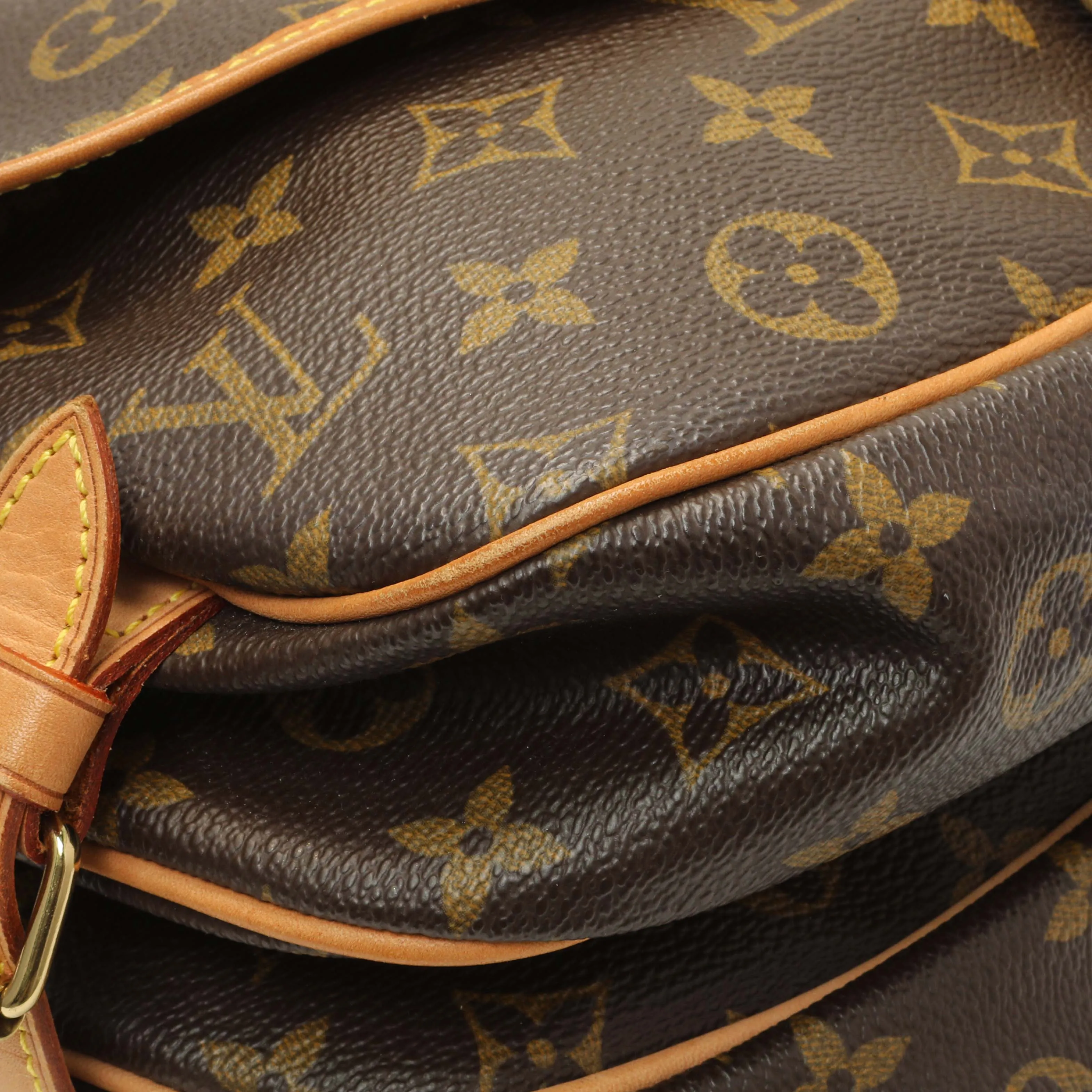 Louis Vuitton Monogram Saumur 30