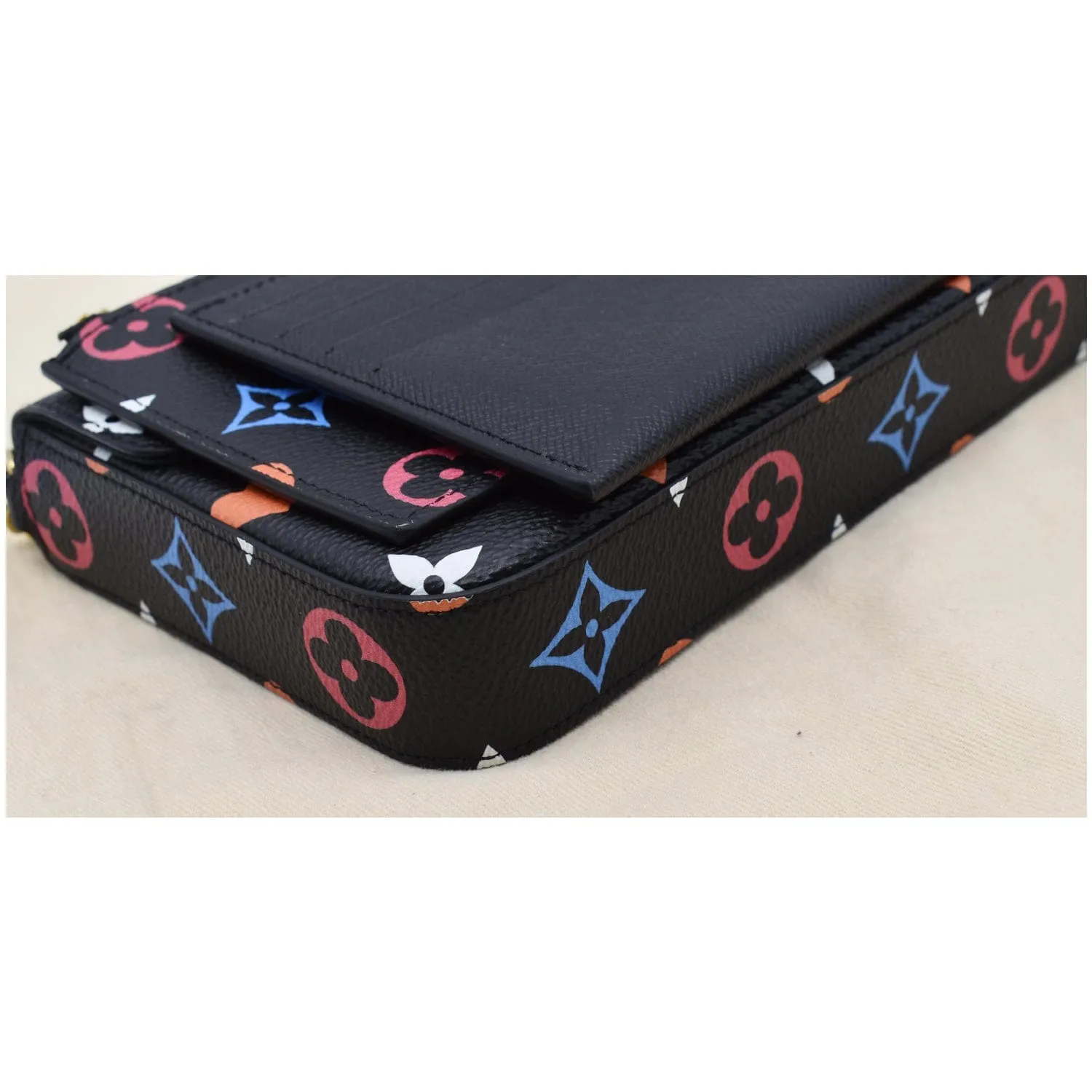 LOUIS VUITTON Pochette Felicie Game On Canvas Crossbody Bag Multicolor