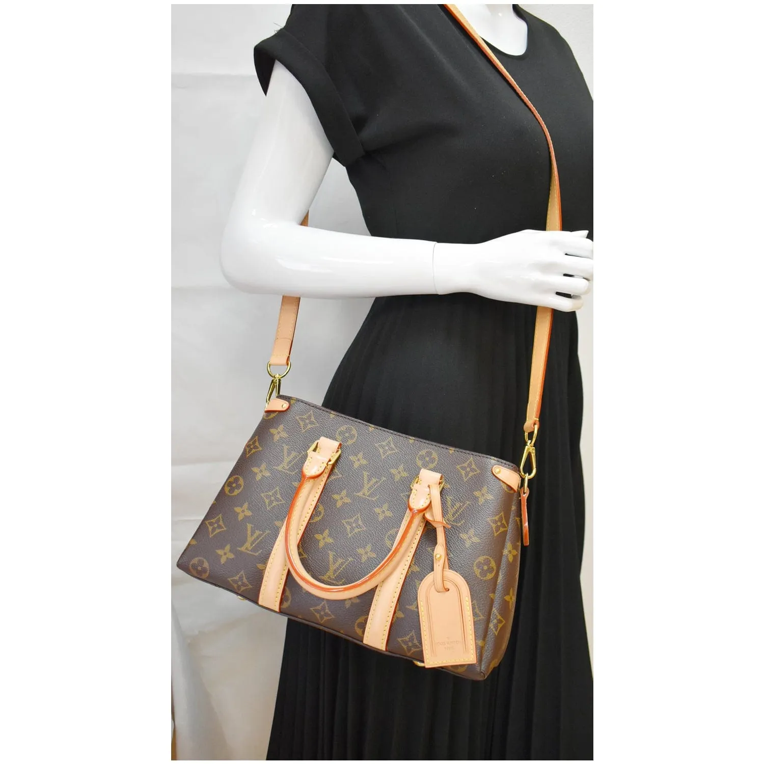 LOUIS VUITTON Soufflot BB Monogram Canvas Shoulder Crossbody Bag Brown