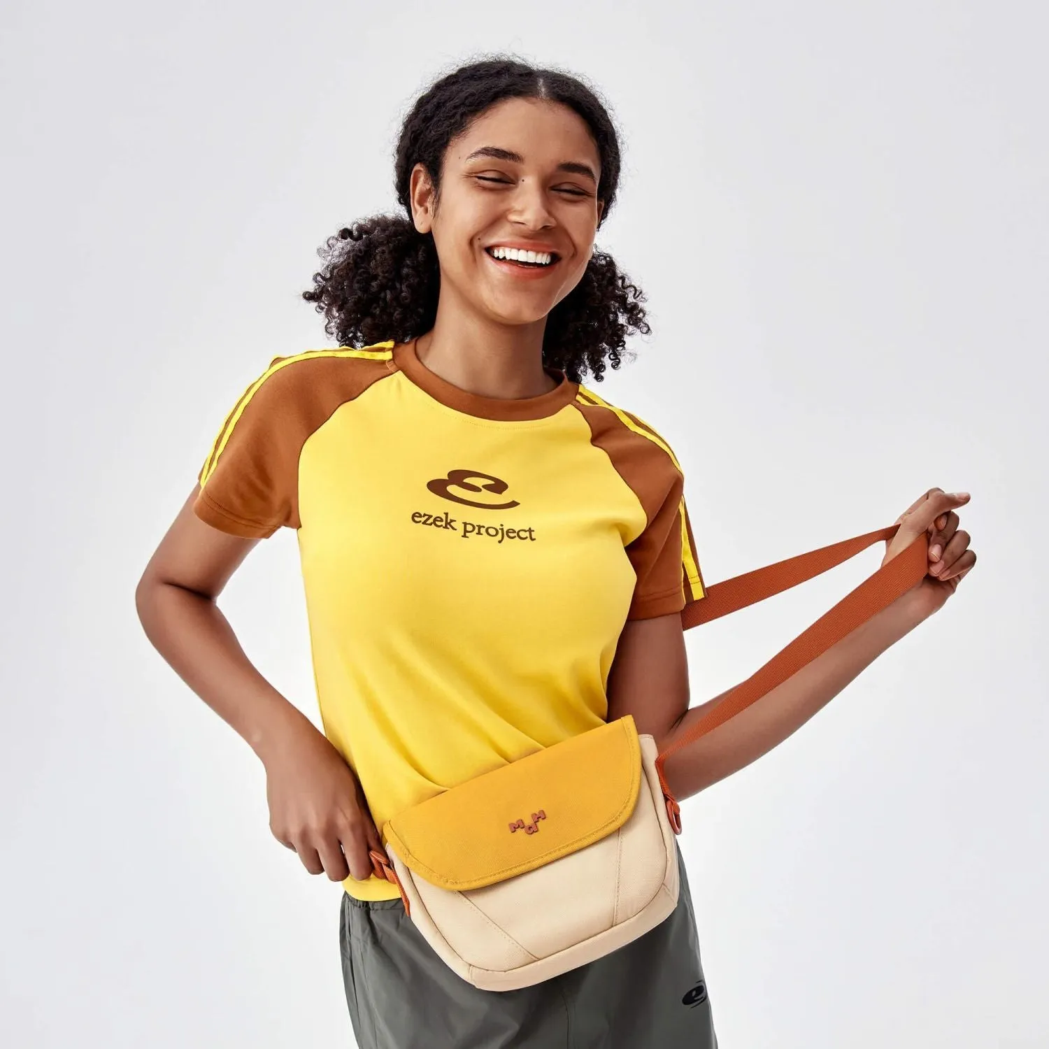 MAH Young Cross Shuttle Sling Bag