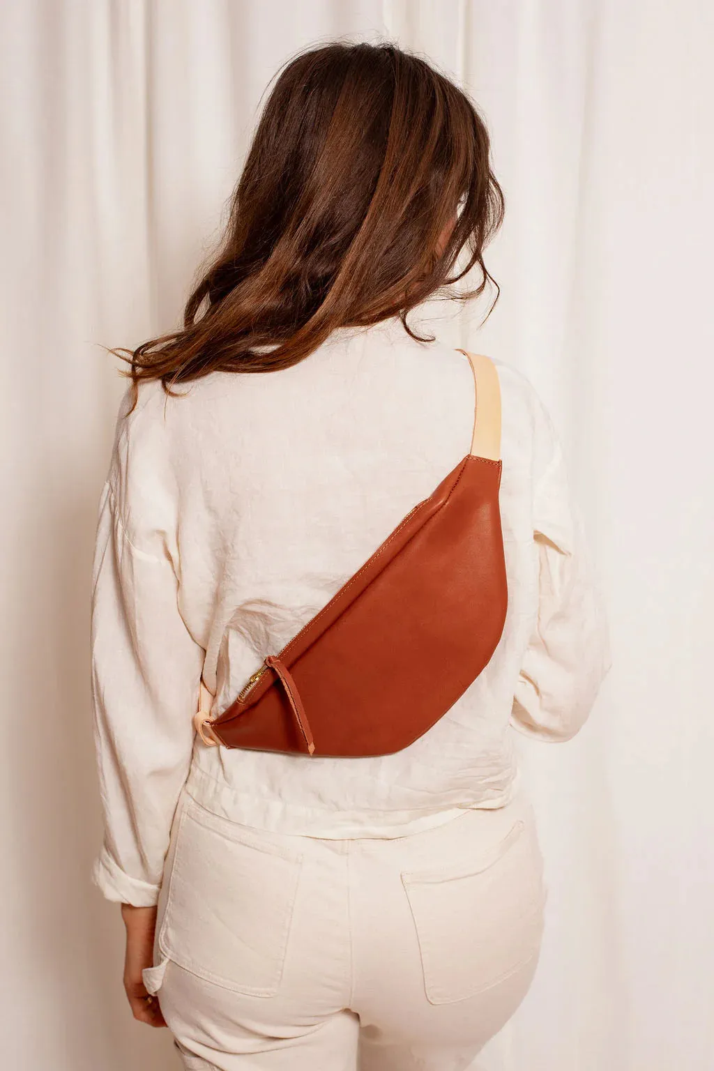 Market Canvas Laurel Sling Bag