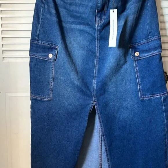 Nicole miller Women maxi skirt with cargo pocket size 10