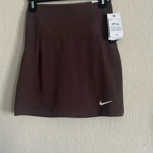 Nike Dri-FIT UV Tour Golf Skirt UPF 40  Plum Eclipse DR5342-291 Size XS