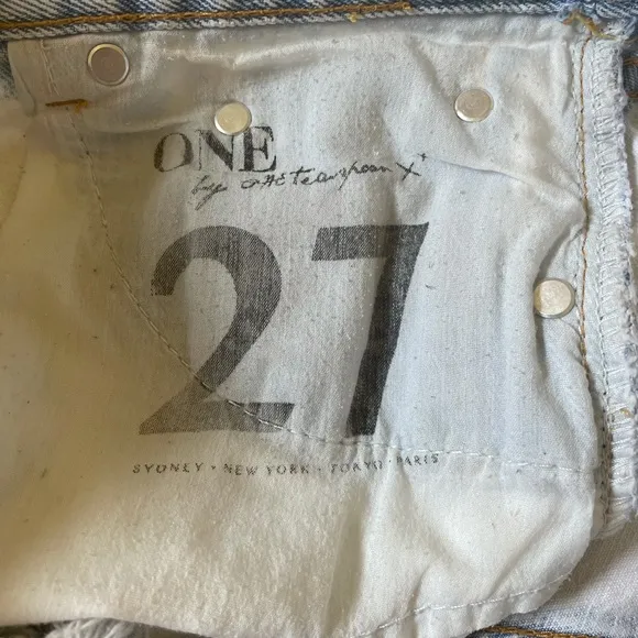 One Teaspoon Trash Whores Distressed Shorts 27