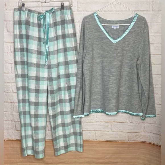 Pajamagram Snuggle Fleece pant and top pajamas size XL