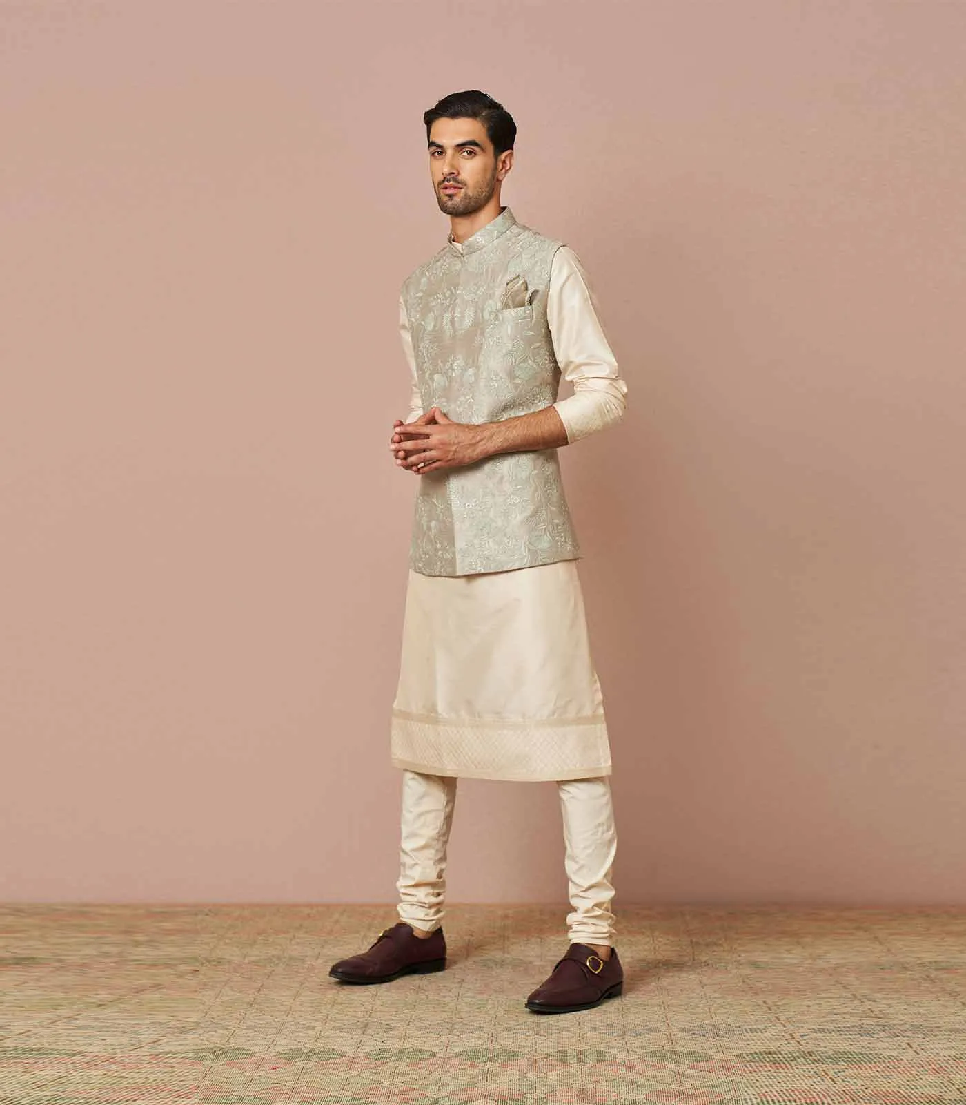 PALE BLUE RAWSILK RUE THREADWORK BANDI SET