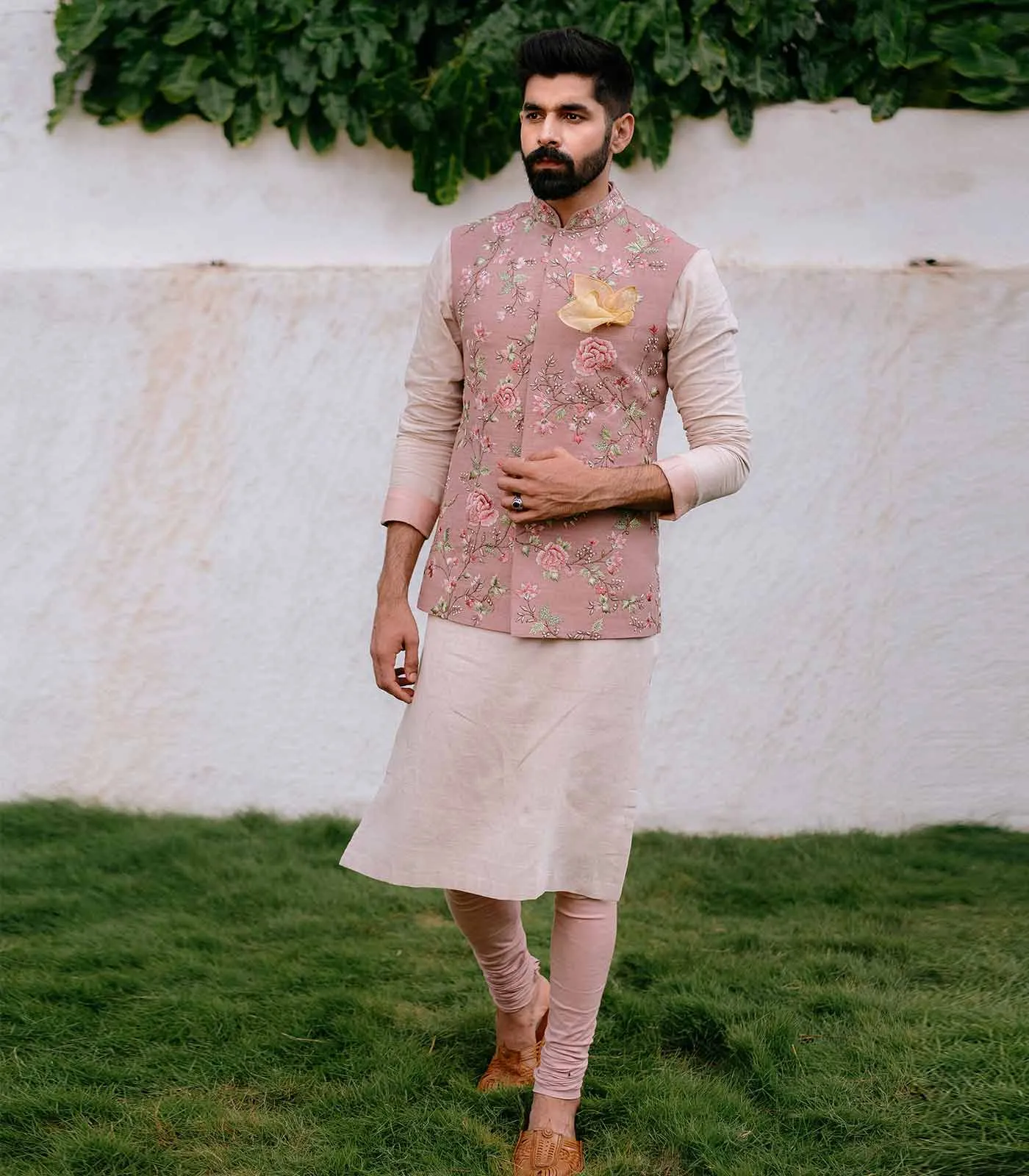PEACH BANDI SET WITH FLORAL THREADWORK
