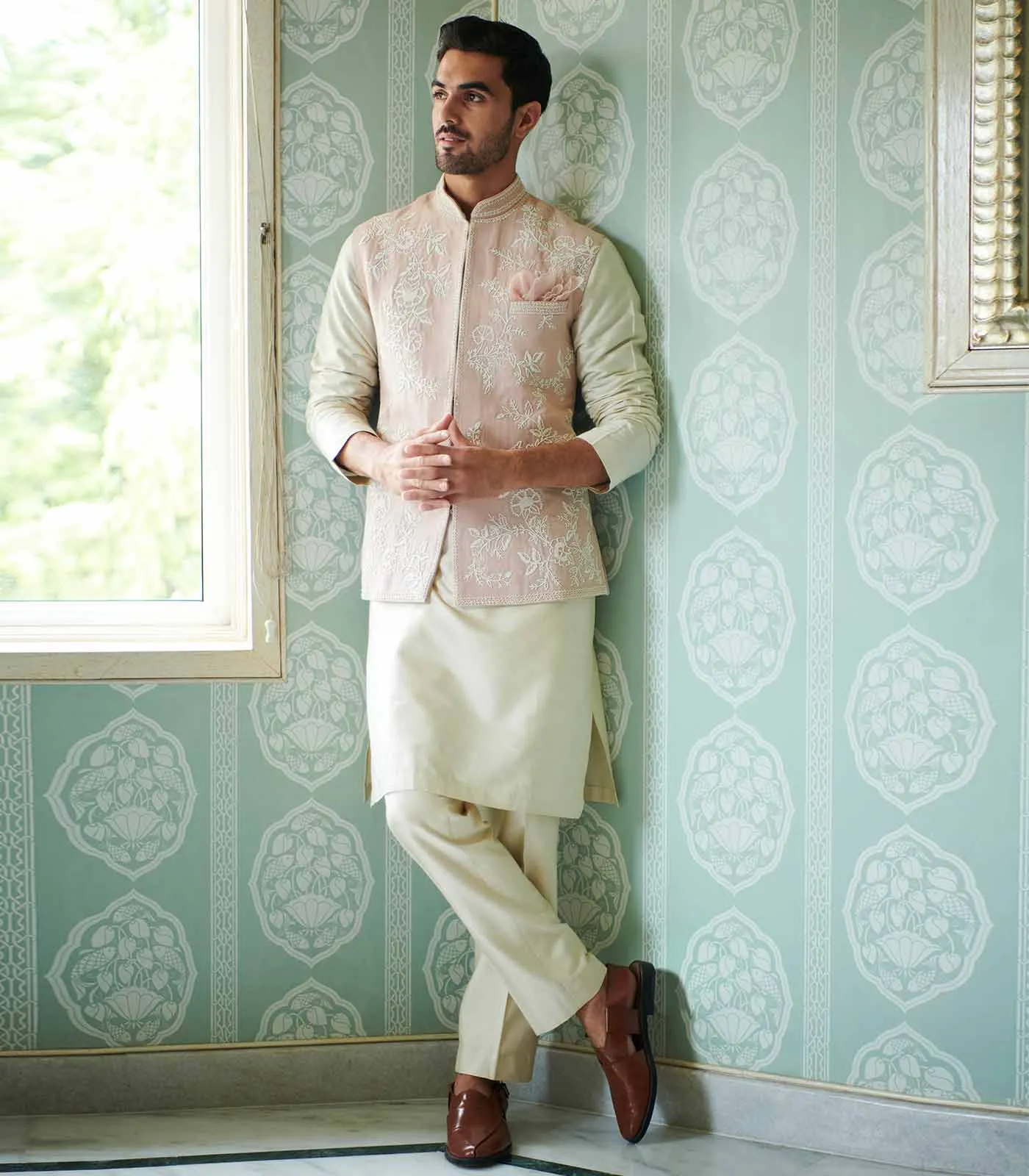 PINK RAWSILK PEARL EMBROIDERED BANDI SET
