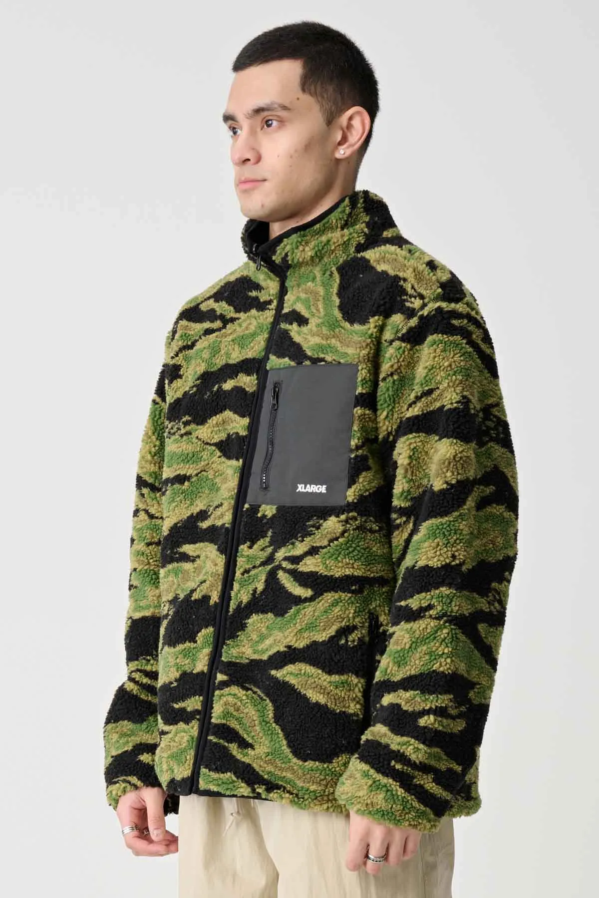 REVERSIBLE SHERPA JACKET - BLACK/CAMO