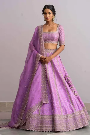 RIWAAYAT