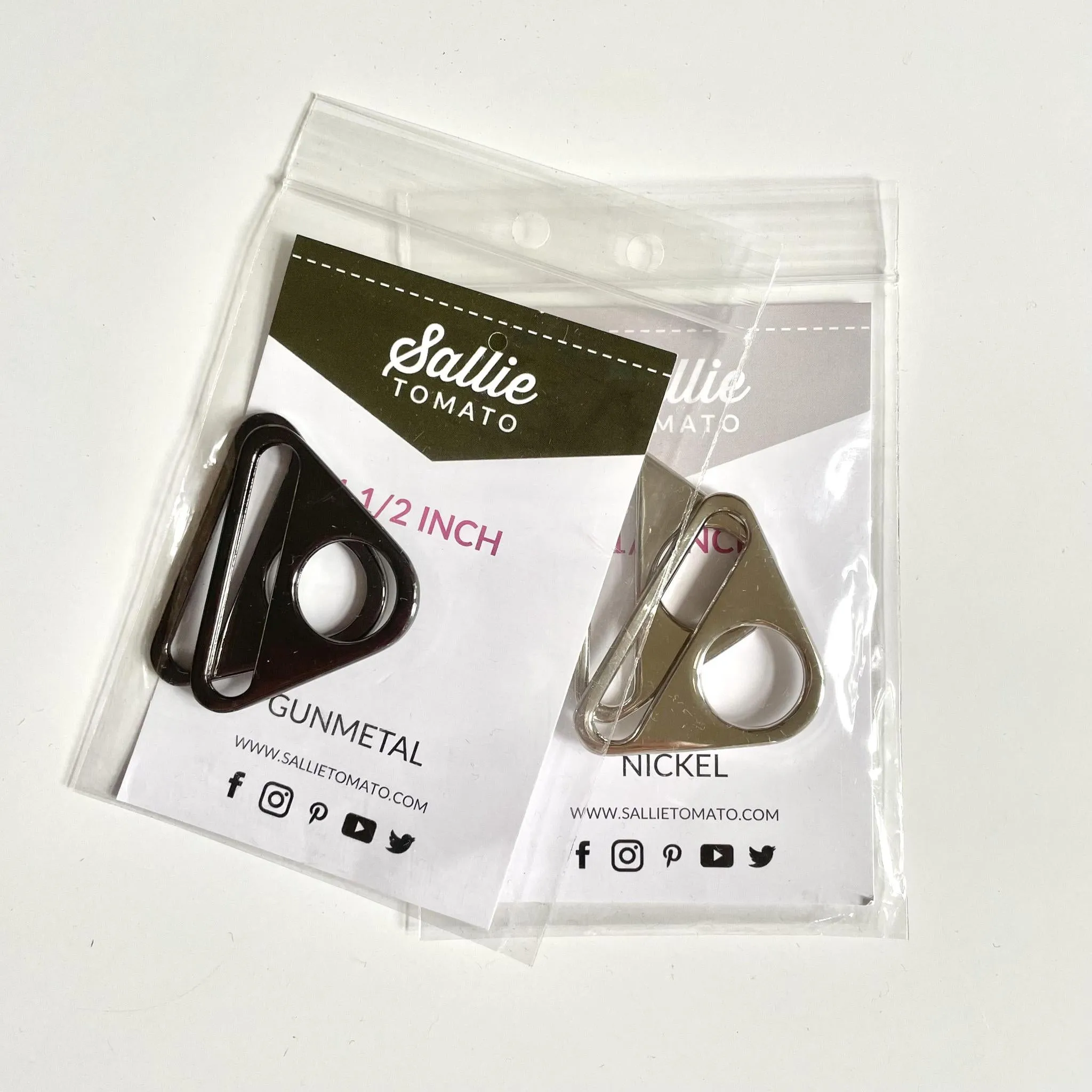 Sallie Tomato : 1 1/2" Triangle Ring