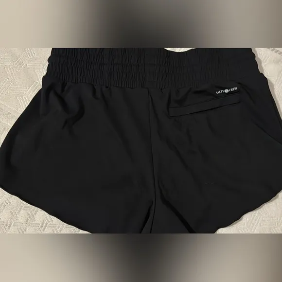 Salty crew Amphibian Beach Break shorts
