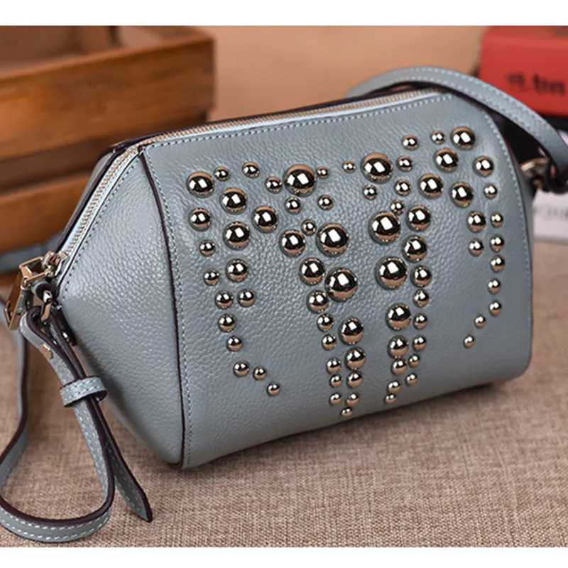 Shell / Crossbody Bag  <br>Genuine-Leather