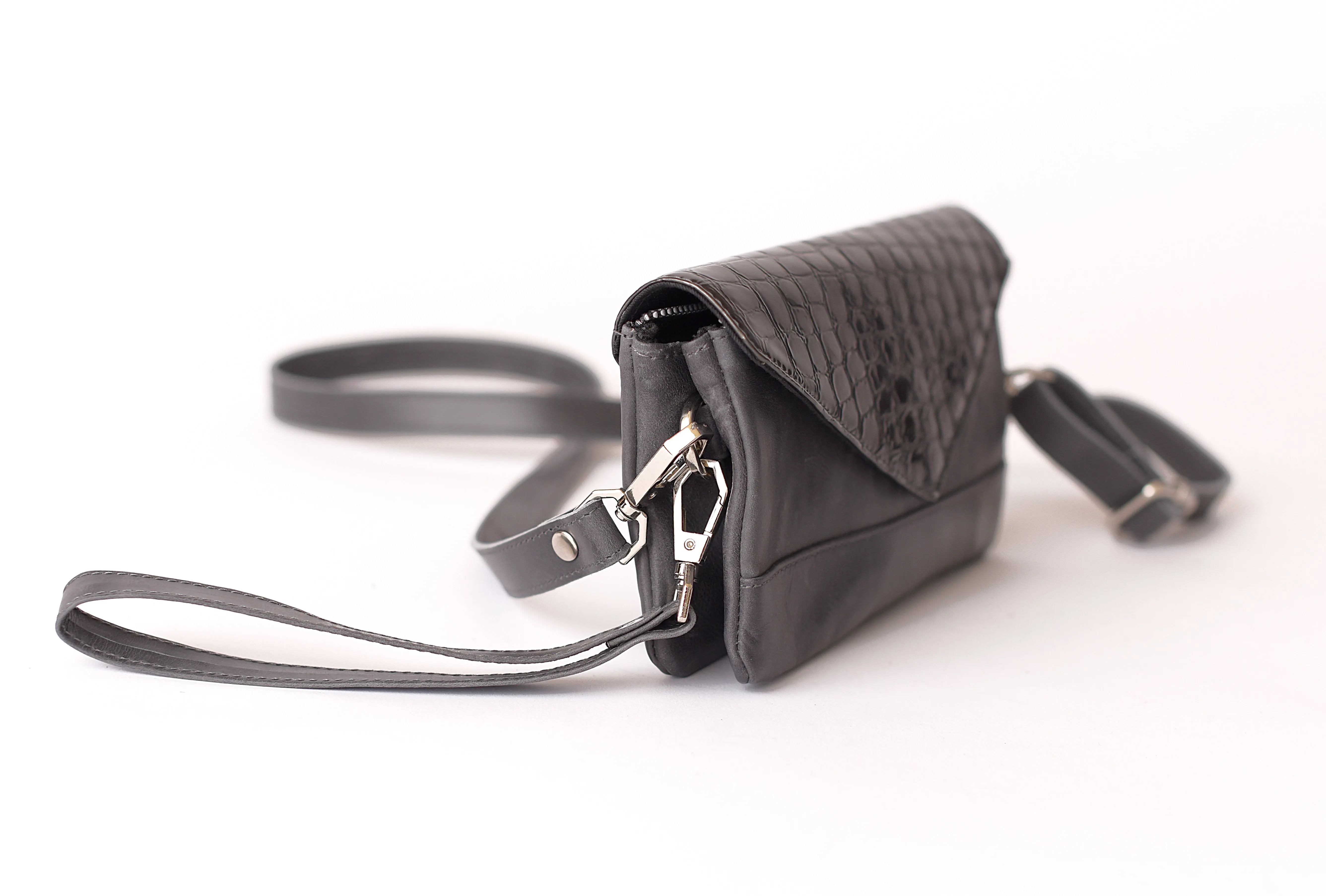 Signature Crossbody - Grey/Grey Croc