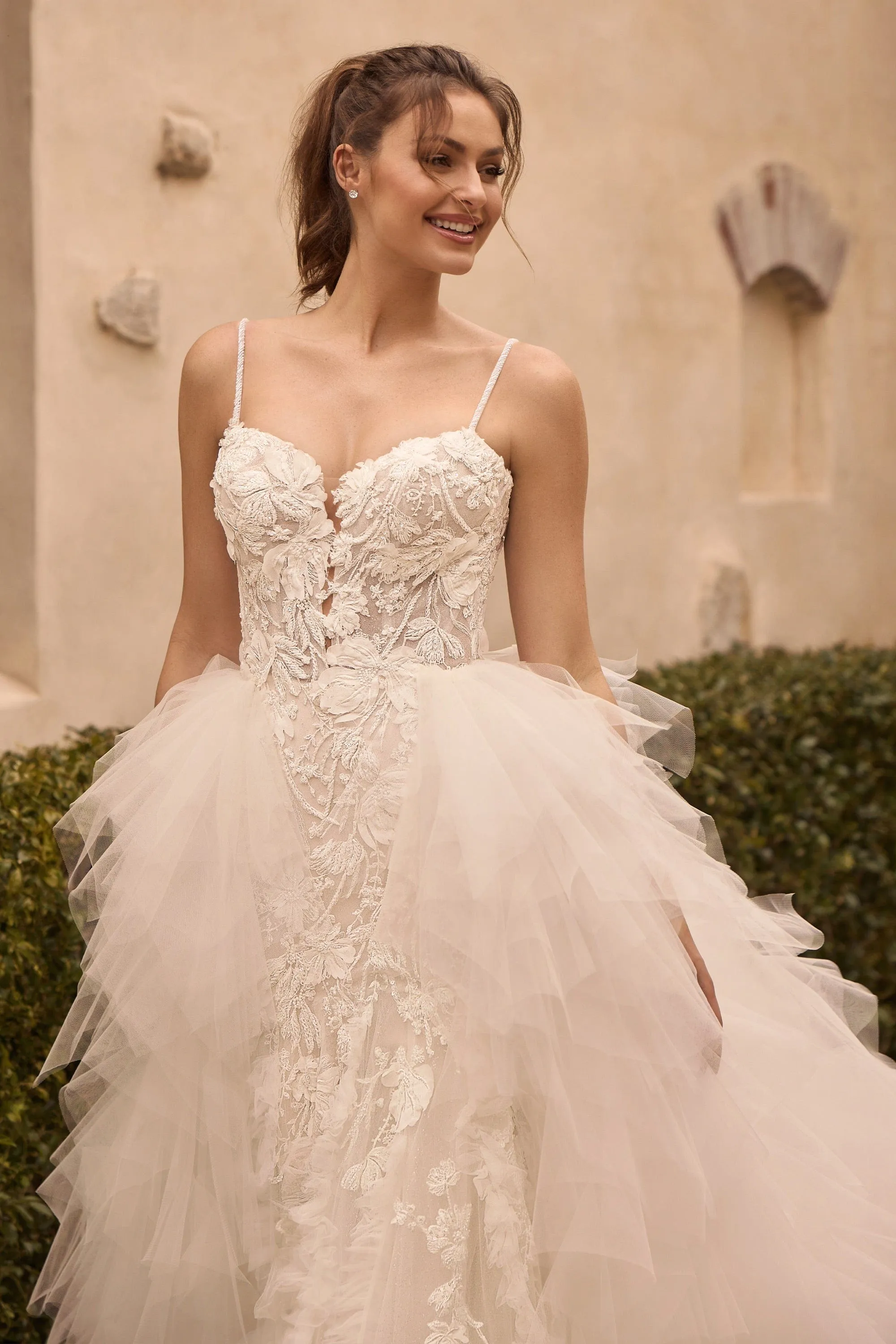 Sophia Tolli: ST645Train