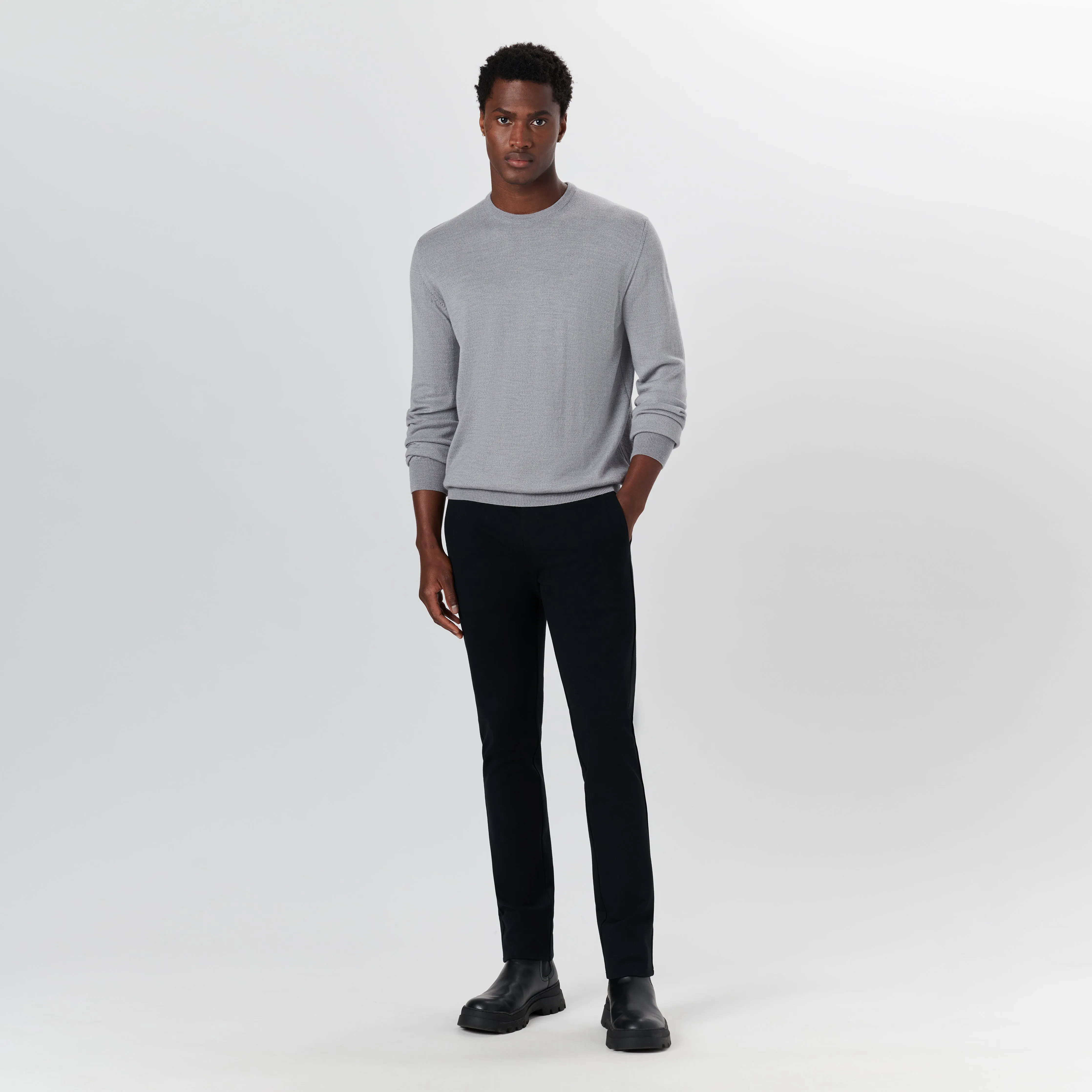 Super Merino Crew Neck Solid Sweater