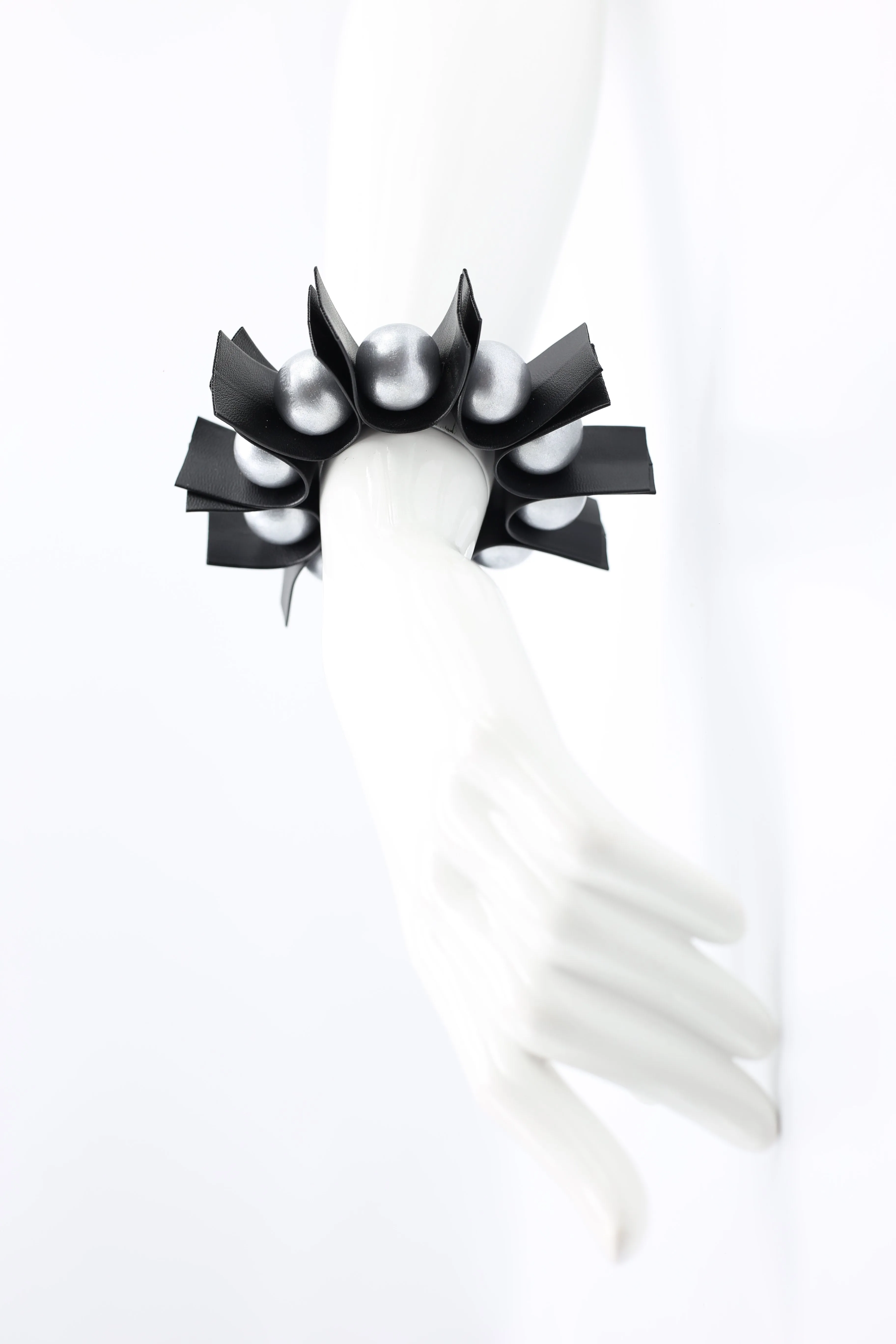 U-shaped Leatherette Ribbons & Round Beads Bracelet