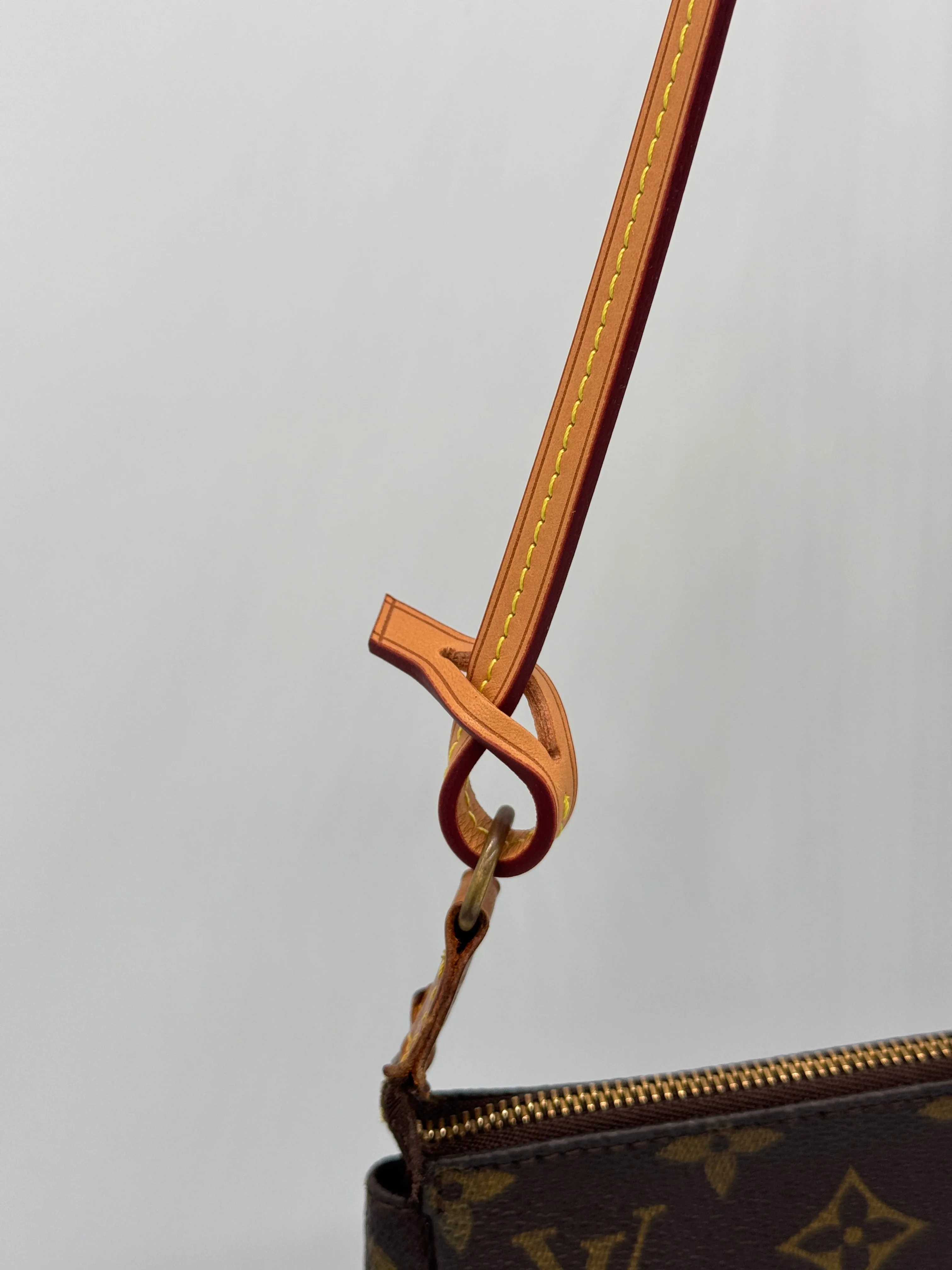 Vachetta shoulderstrap for Pochette Accessoires