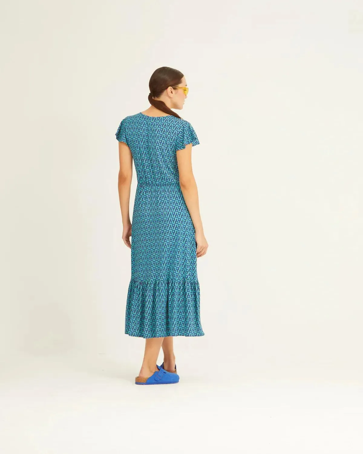 Vestido Xantik Cruzado Volante Blue Geo