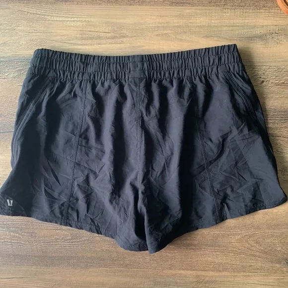 Vuori Clementine short size L