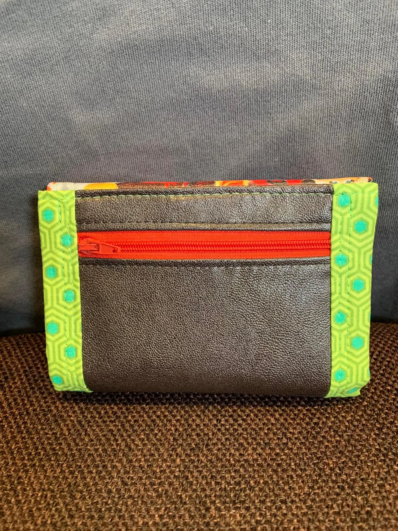 Wallets - 8 slot