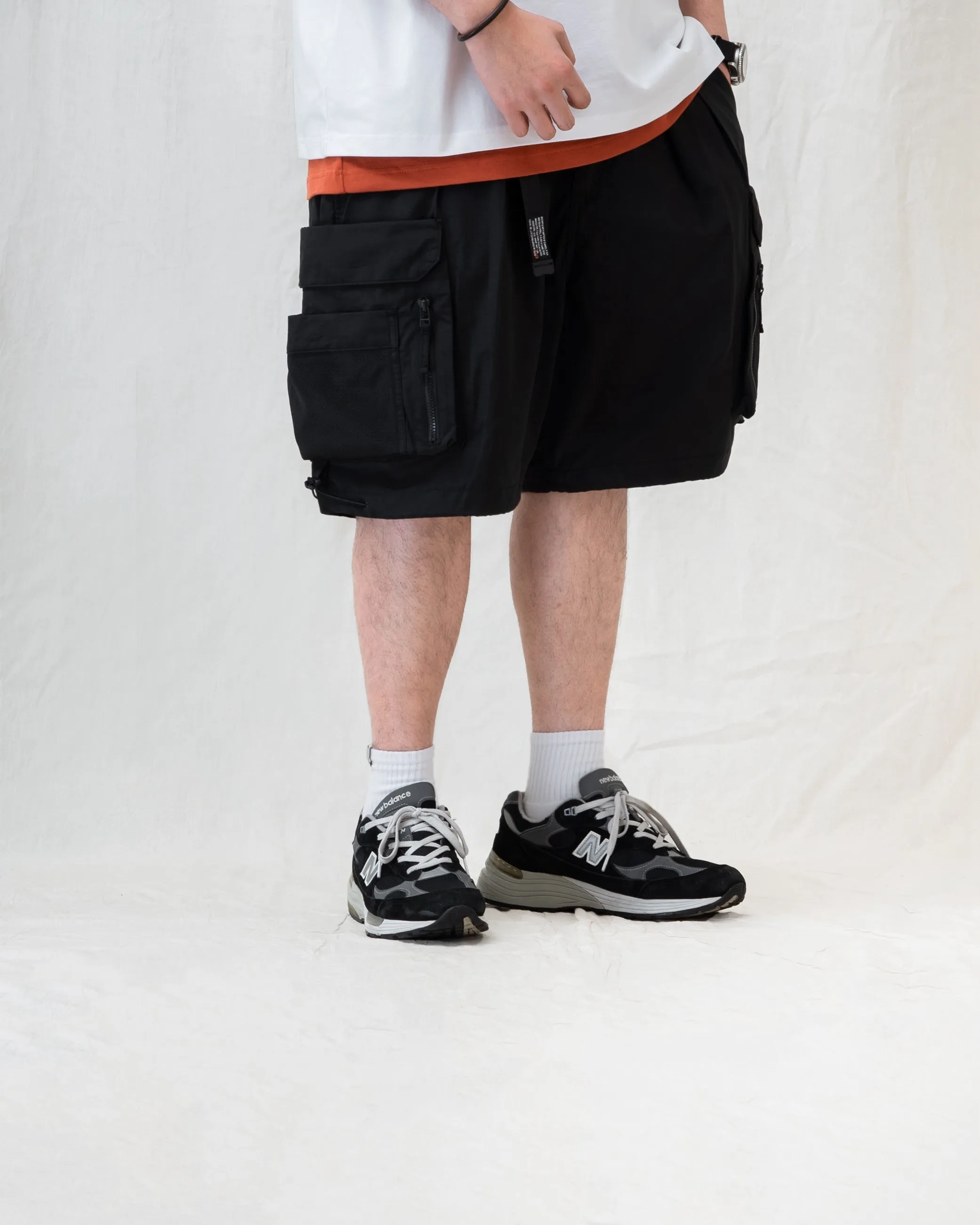 WATER-REPELLENT FUNCTIONAL CARGO SHORTS