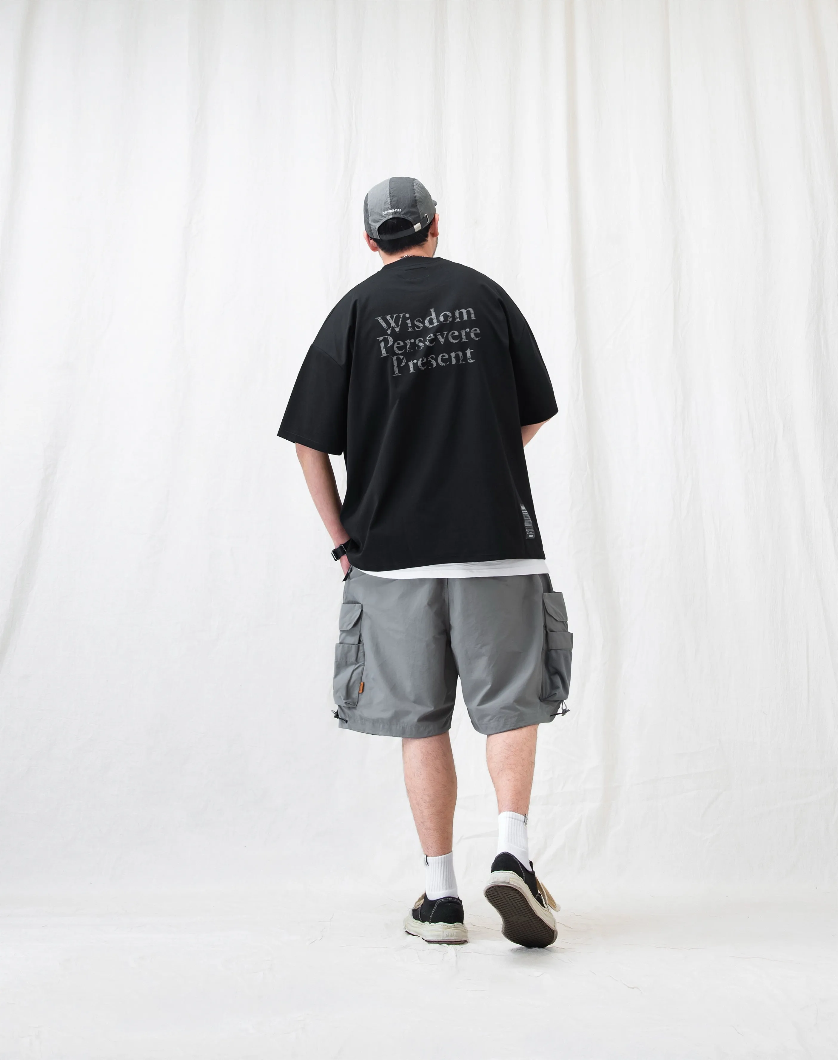 WATER-REPELLENT FUNCTIONAL CARGO SHORTS